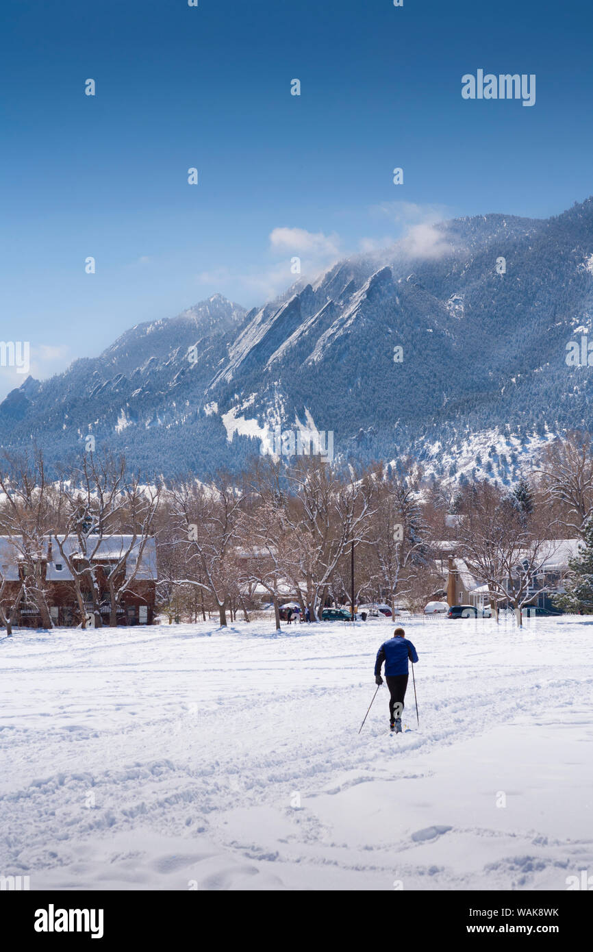 Cross-country skiing in North Boulder Park, Boulder, Colorado, USA Stock Photo