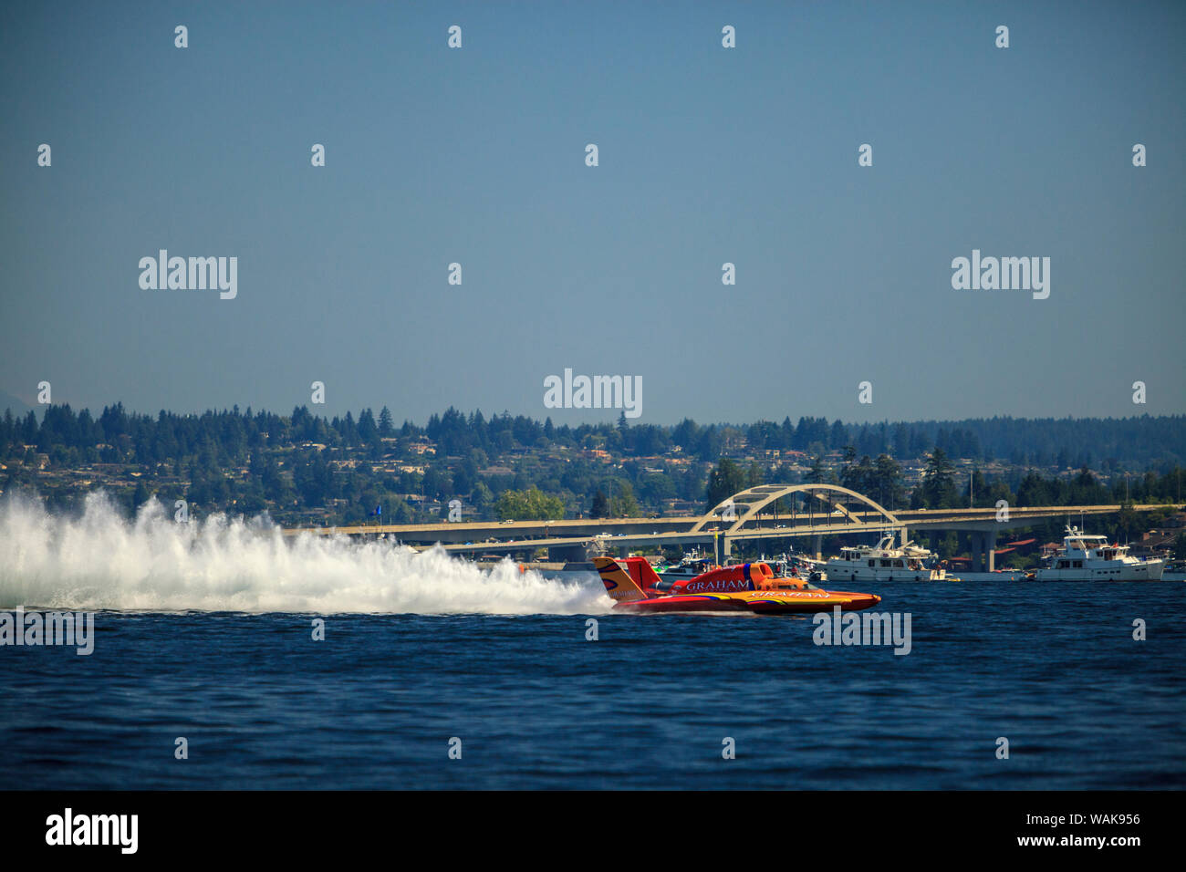 H1 Unlimited Class Hydroplane Racing, Lake Washington, Seafair