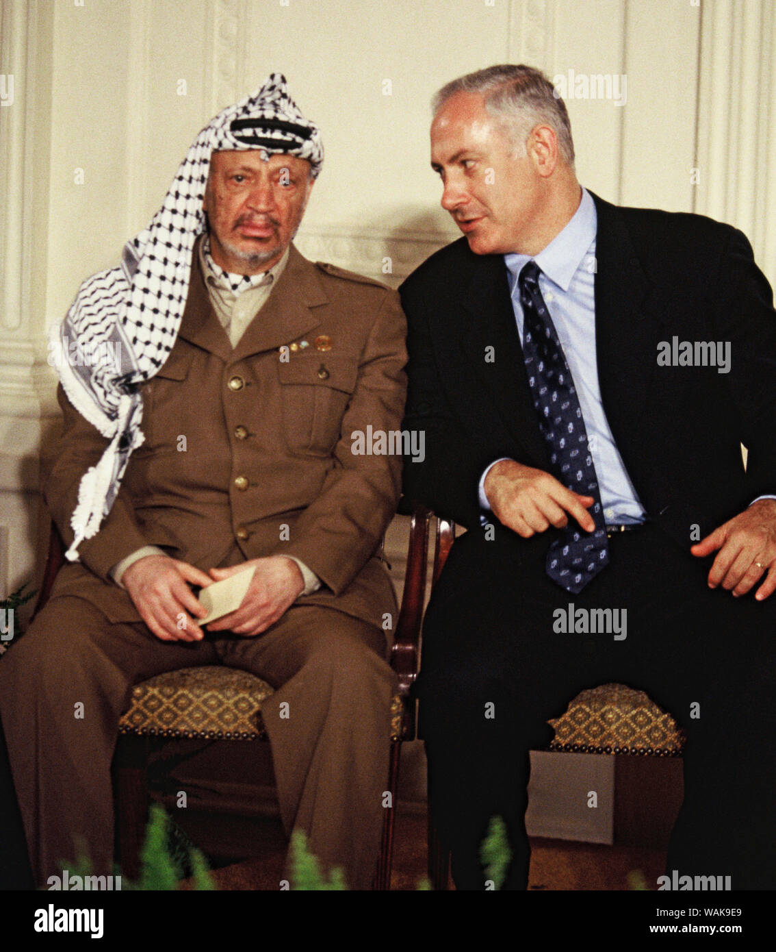 December 24, 1996. Washington, D.C. Arafat and Israeli Prime Minister Benjamin Netanyahu at a Middle Conference. Stock Photo