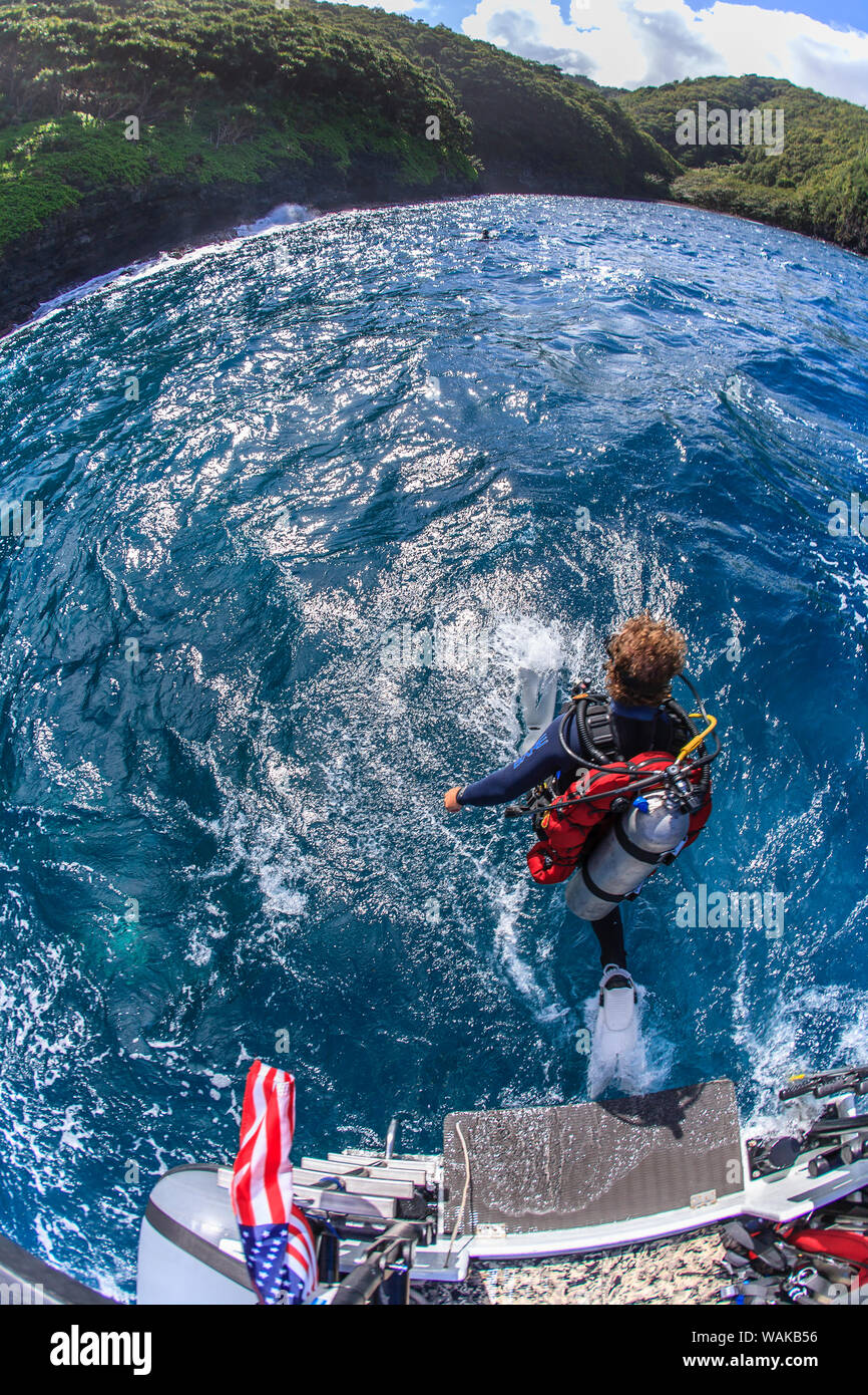 Frontier scuba diving on the rugged North Shore, Maui, Hawaii, USA (MR