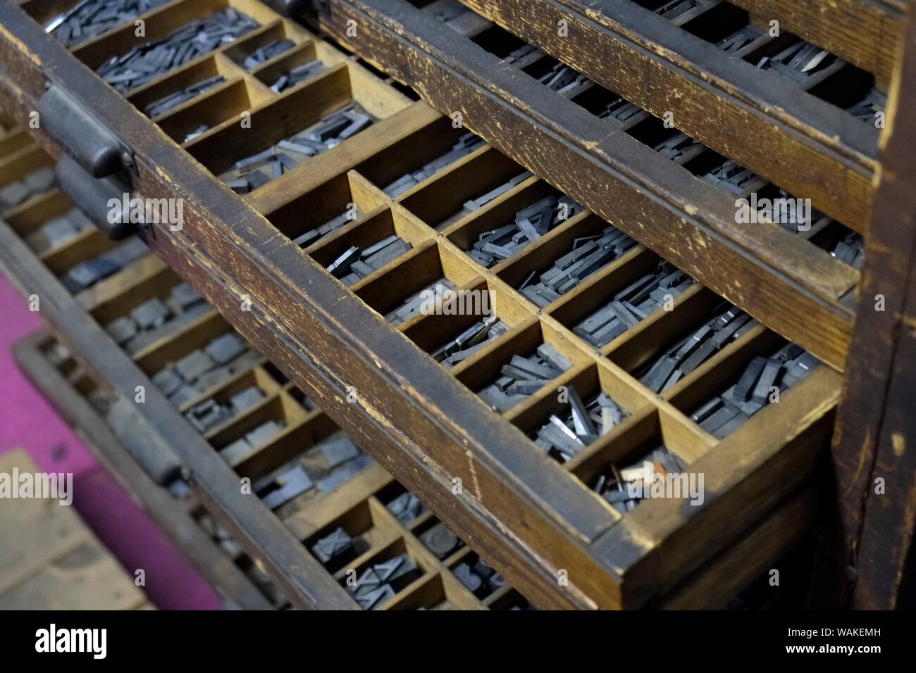 Brooklyn, New York, USA. Old wood press printing shop Stock Photo Alamy