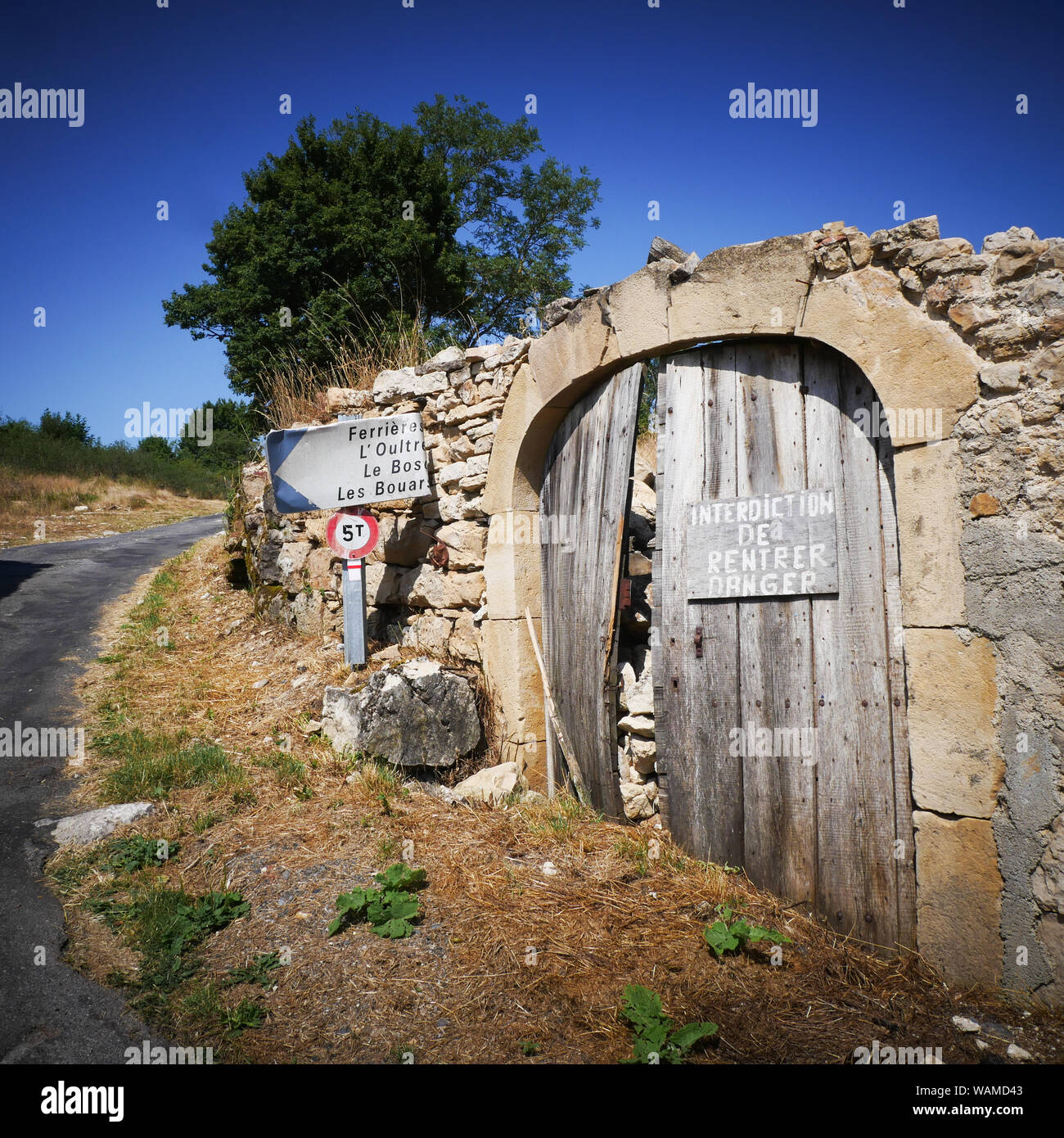 Ruins - filtered view - Route de la Corniche des Cévennes, Col du Rey, Gard, France Stock Photo
