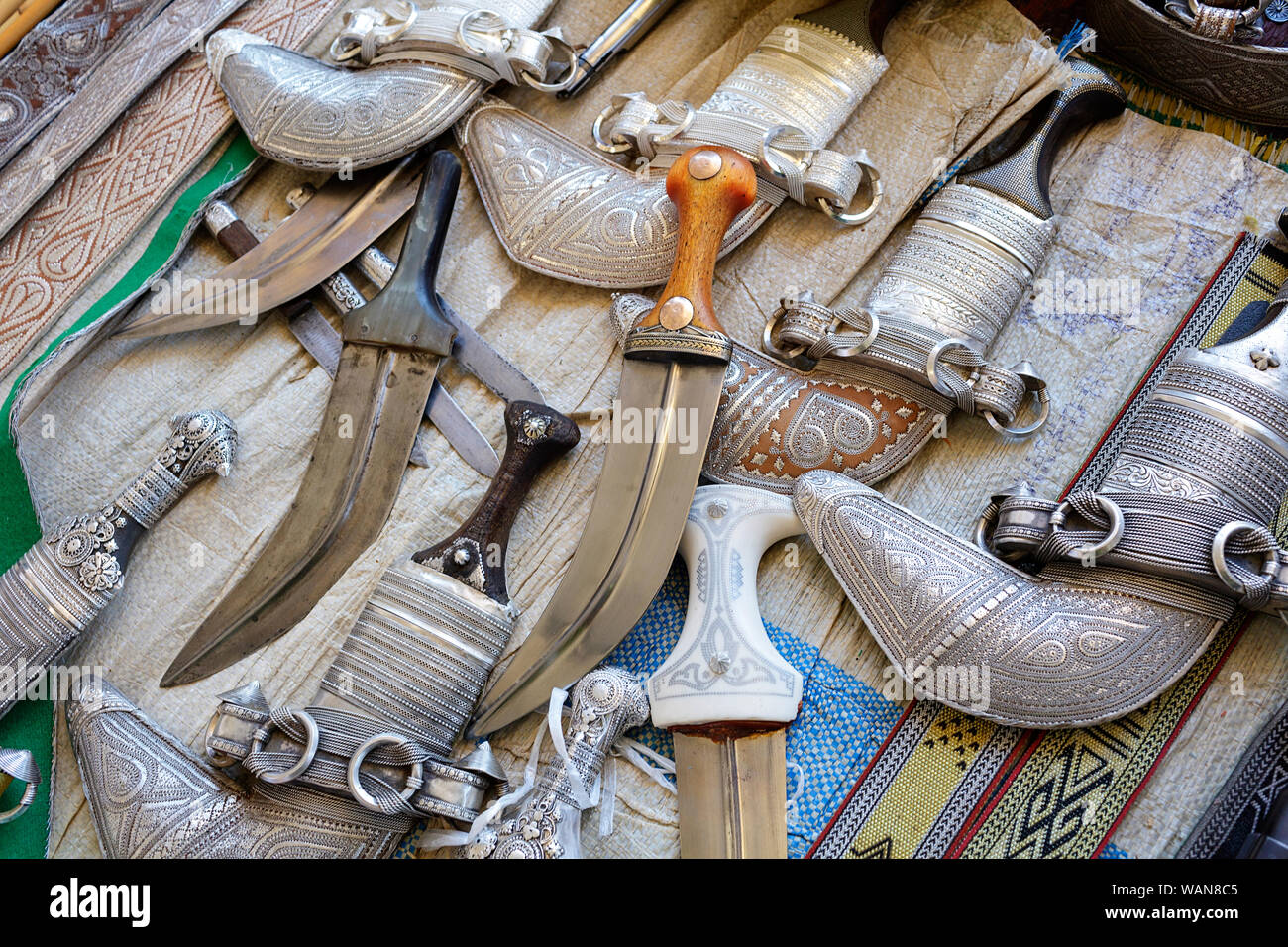 Traditional Omani knives, khanjar dagger, for sale in the souq of Sinaw.  Sultanate of Oman, Middle East Stock Photo - Alamy