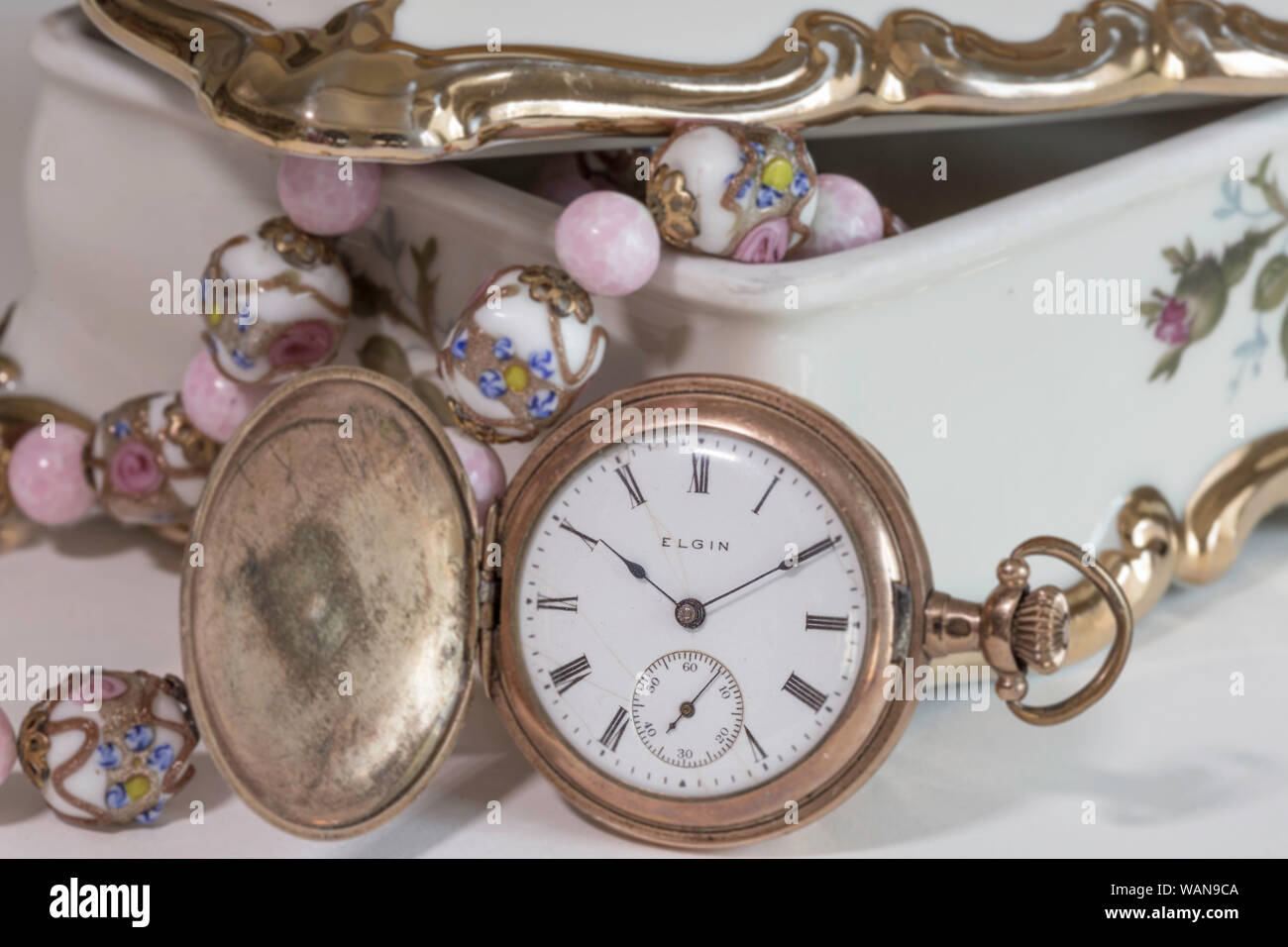 Details pocket best sale watch value