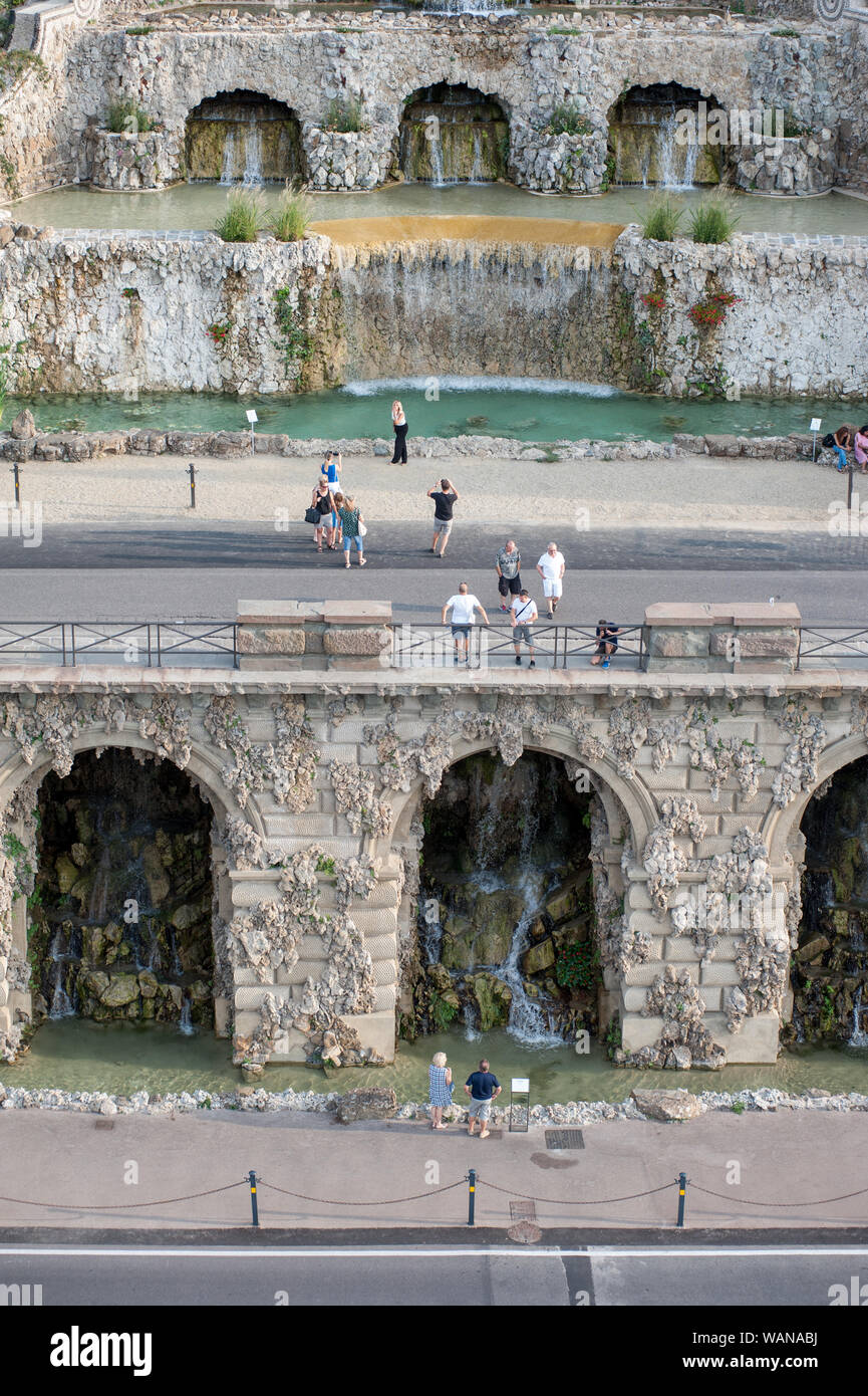 Florence, Italy - 2019, August 16: The Poggi’s Ramps (Rampe del Poggi) with beautiful fountain system, is an iconic Florentine landmark. Stock Photo