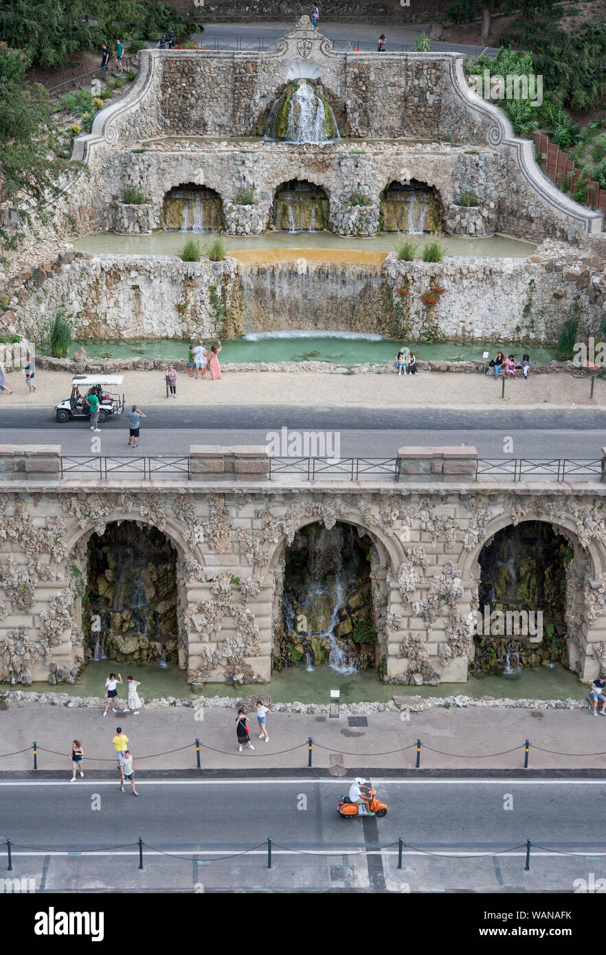 Florence, Italy - 2019, August 16: The Poggi’s Ramps (Rampe del Poggi) with beautiful fountain system, is an iconic Florentine landmark. Stock Photo
