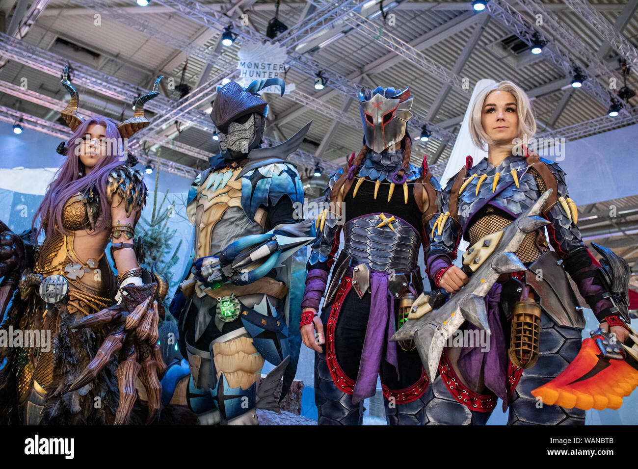 Cologne Germany th Aug 19 Gamescom 19 Costumed Cosplayer Are Posing For Action Role Playing Game