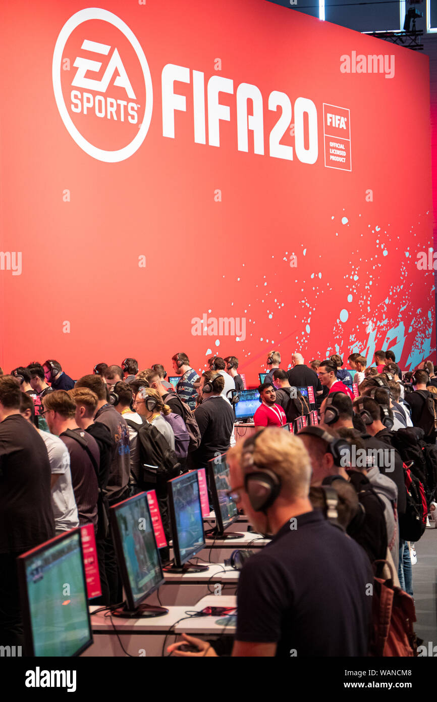 Cologne Germany th Aug 19 Gamescom 19 Visitors Are Palying Sports Game Fifa At Ea Sports Booth Gamescom Is The World S Largest Trade Fair For Computer And Video Games At Koelnmesse In