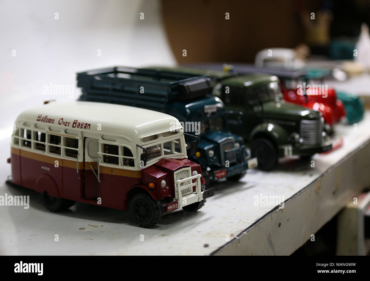 (190821) YANGON, Aug. 21, 2019 (Xinhua) Model cars are seen at