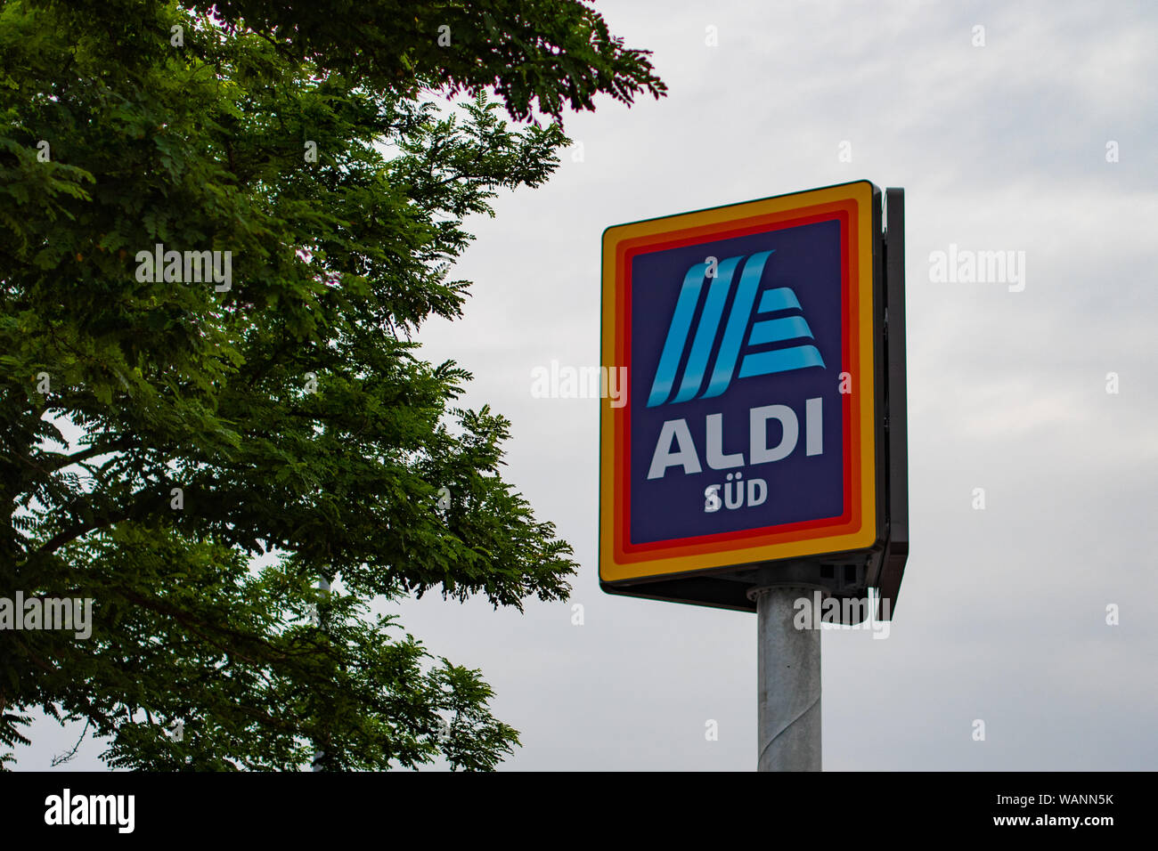 Advertising Sign With Aldi Sud Logo High Resolution Stock Photography And Images Alamy