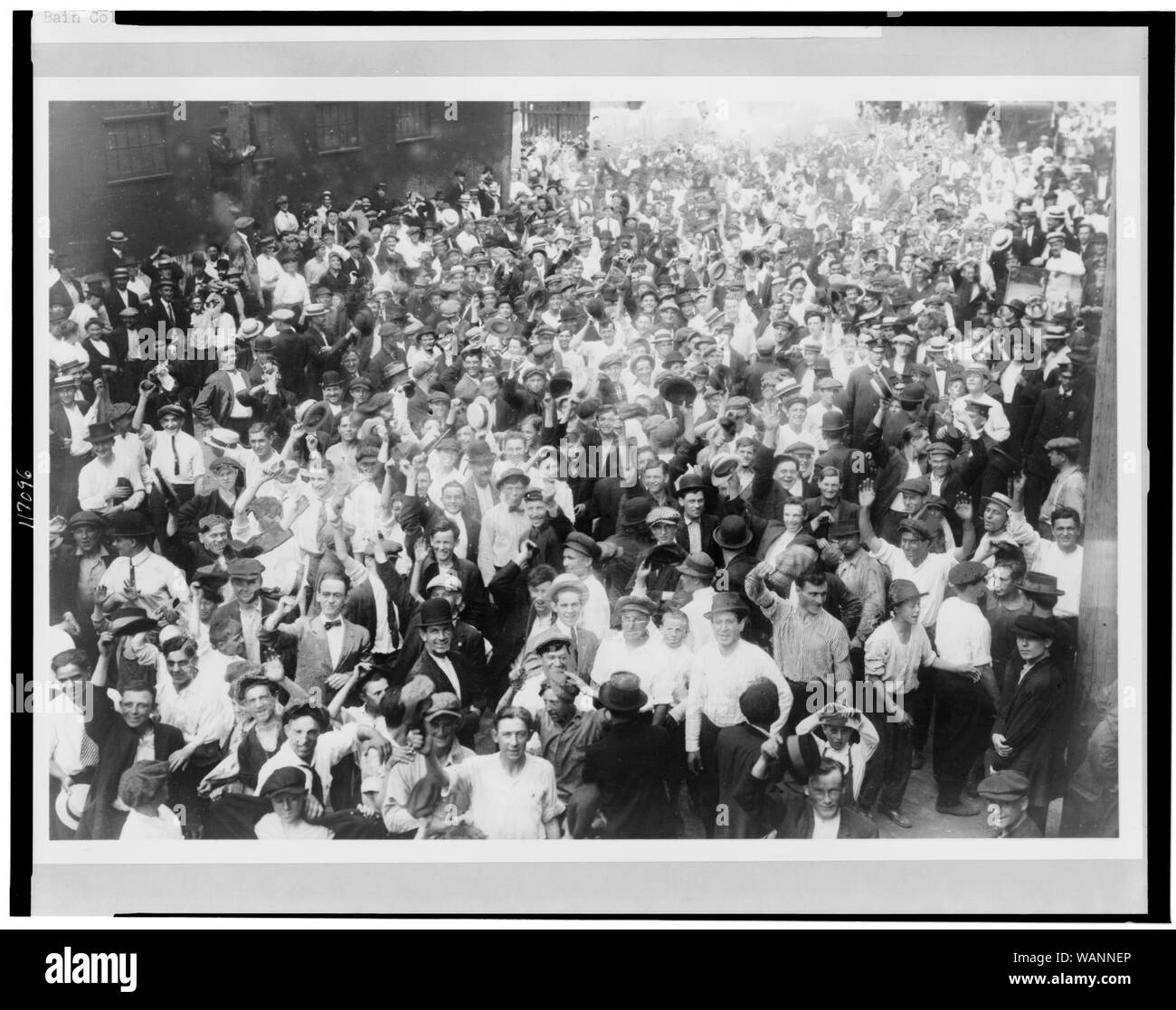 Street railroad strike hi-res stock photography and images - Alamy