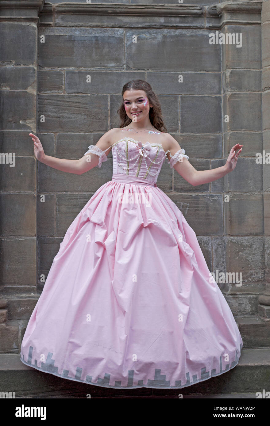 Glinda the good witch hires stock photography and images Alamy