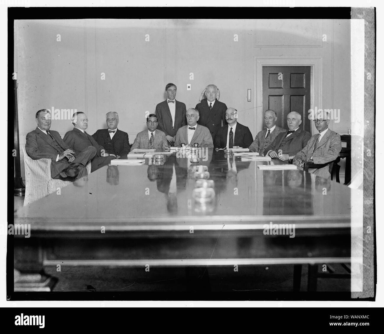 Federal res Black and White Stock Photos & Images - Alamy