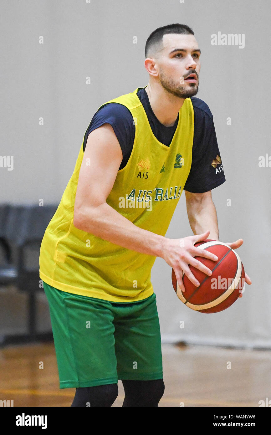 Melbourne, Australia. 21st Aug, 2019. 21st August 2019; Melbourne Sports  Aquatic Centre, Melbourne, Victoria, Australia; International Basketball,  United States of America Basketball and Australia Boomers Joint Practice;  Chris Goulding of Australia has