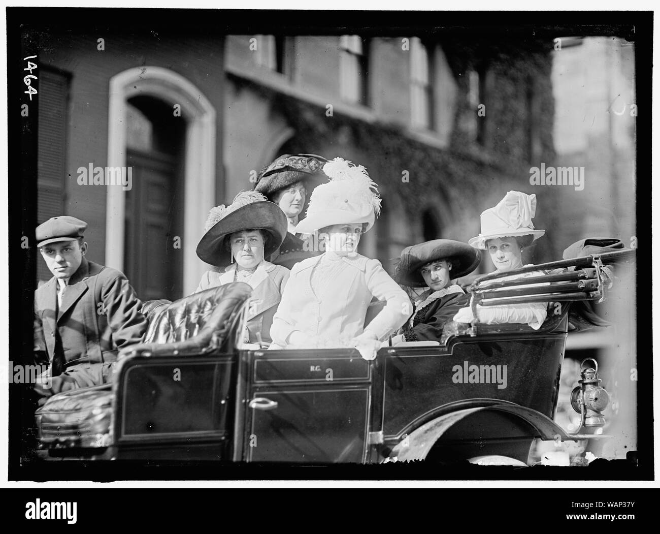 DEMOCRATIC NATIONAL CONVENTION. MRS. NORMAN E. MACK; MRS. A.J. DALY OF ALASKA; MRS. THOMAS TAGGART; MISS McCARTNEY; MRS. ROBERT CRAIN Stock Photo