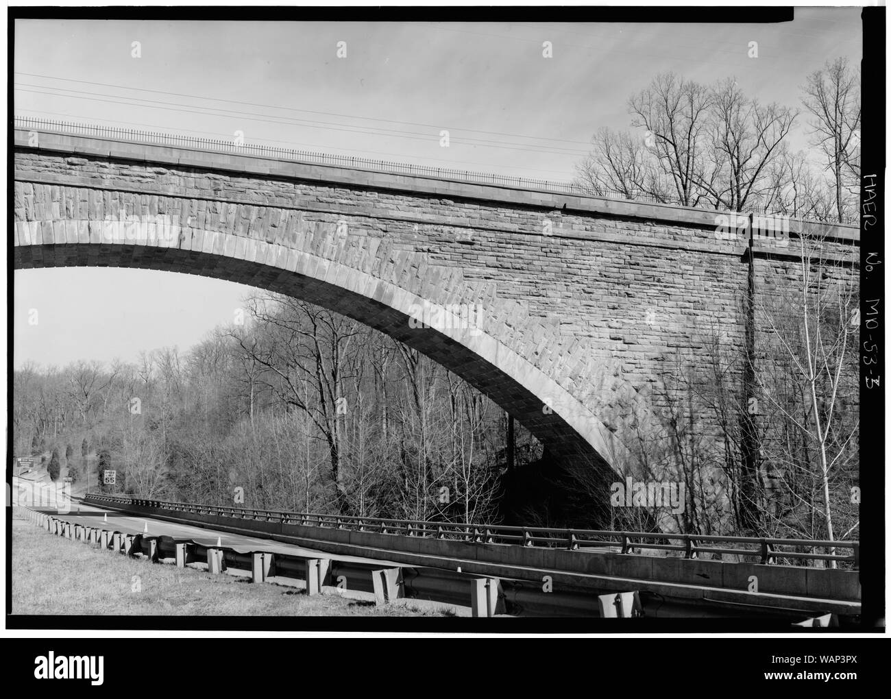 Arch cabin Black and White Stock Photos & Images Alamy