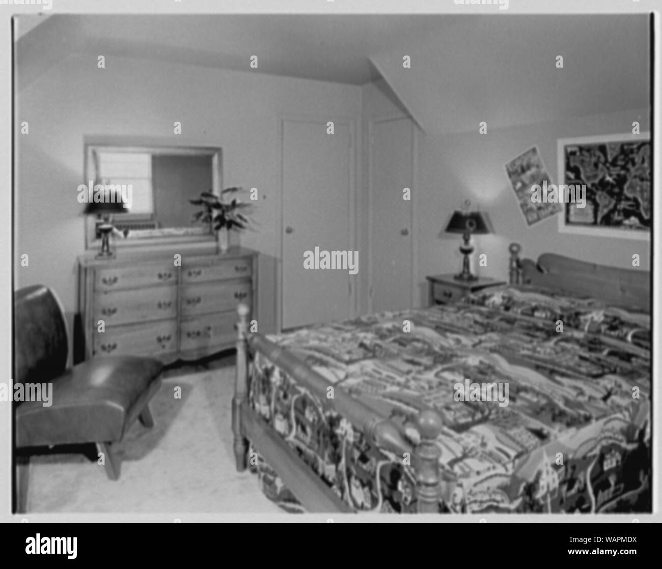 Dean Furniture Co., Jamaica model house, Parsons Blvd. and Grand