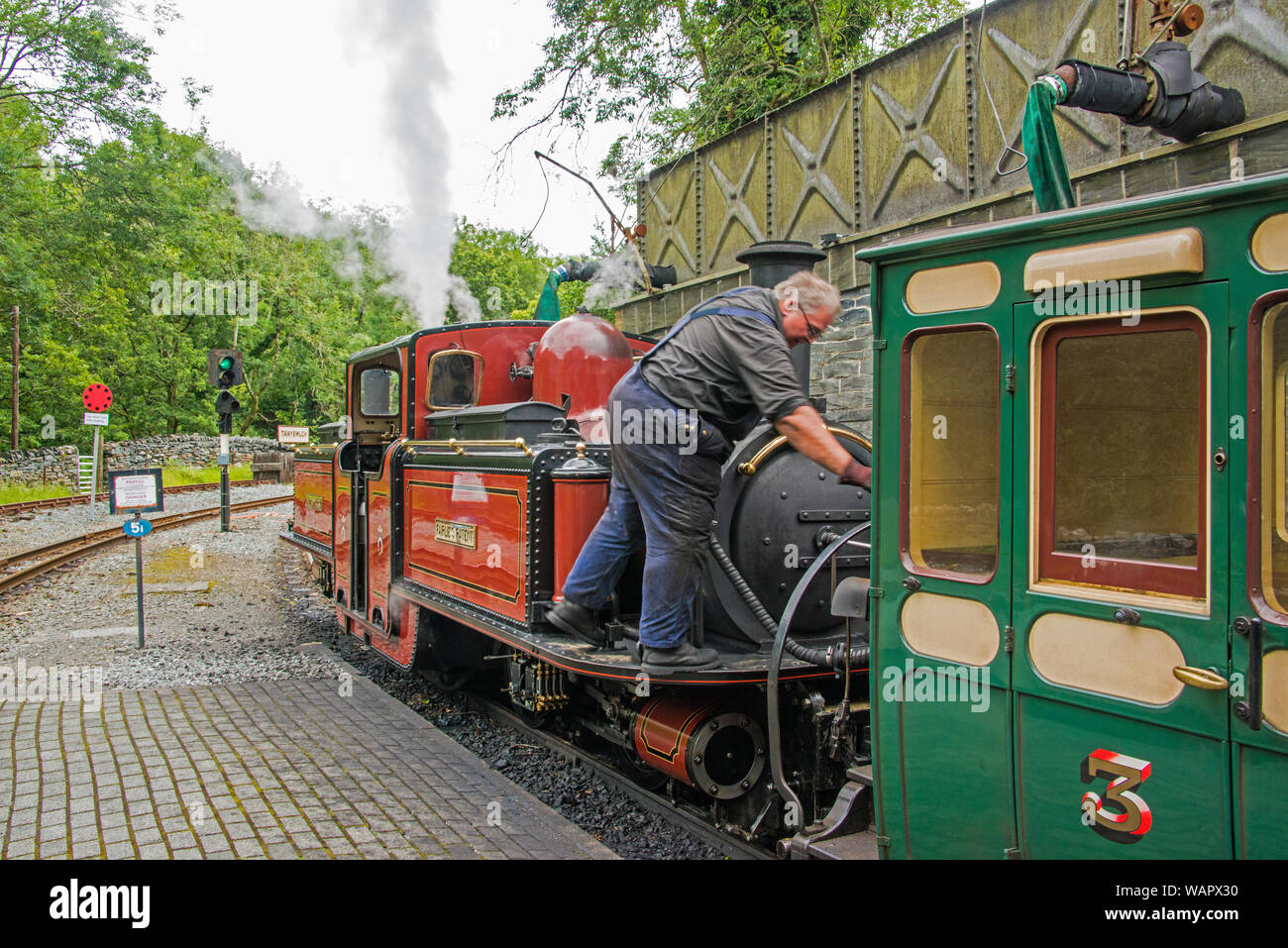 Steam train filling water hires stock photography and images Alamy