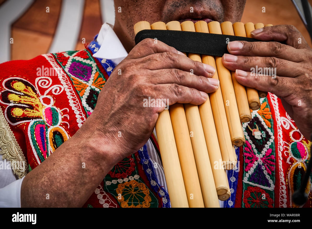 Peruvian Pan Flute Band High Resolution Stock Photography and Images - Alamy
