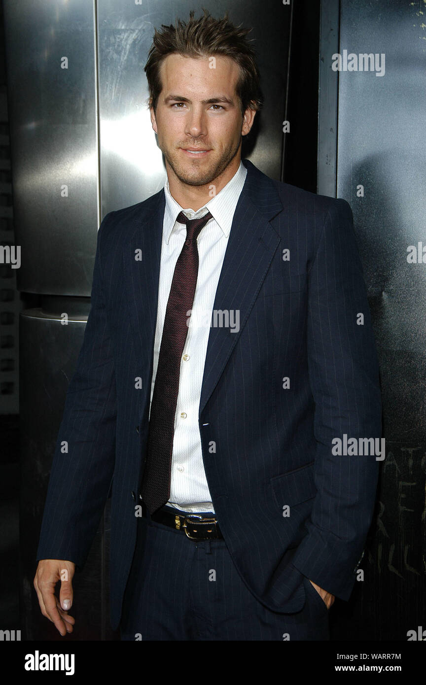 Ryan Reynolds At The World Premiere Of The Amityville Horror Held At The Arclight Cinerama Dome In Hollywood Ca The Event Took Place On Thursday April 7 2005 Photo By Sbm