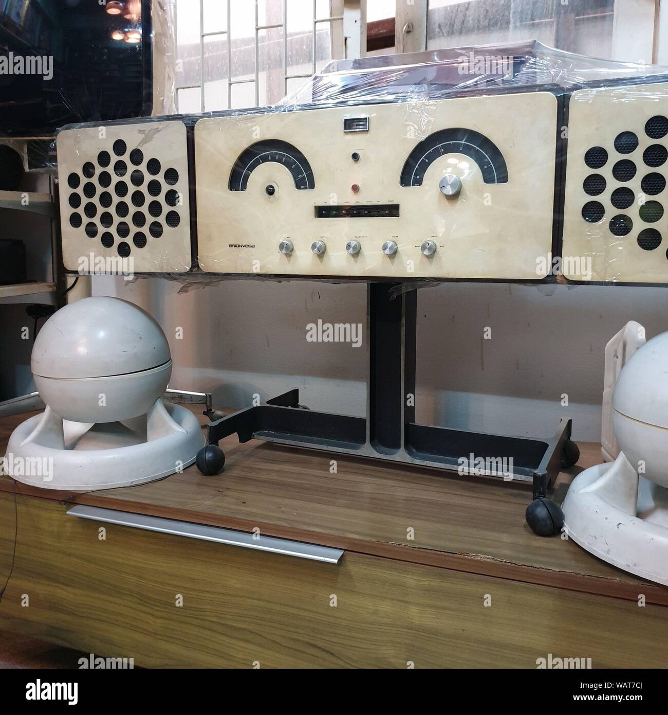 PAPAYA Design Furniture & Studio (Papaya Vintage Store), Bangkok Stock