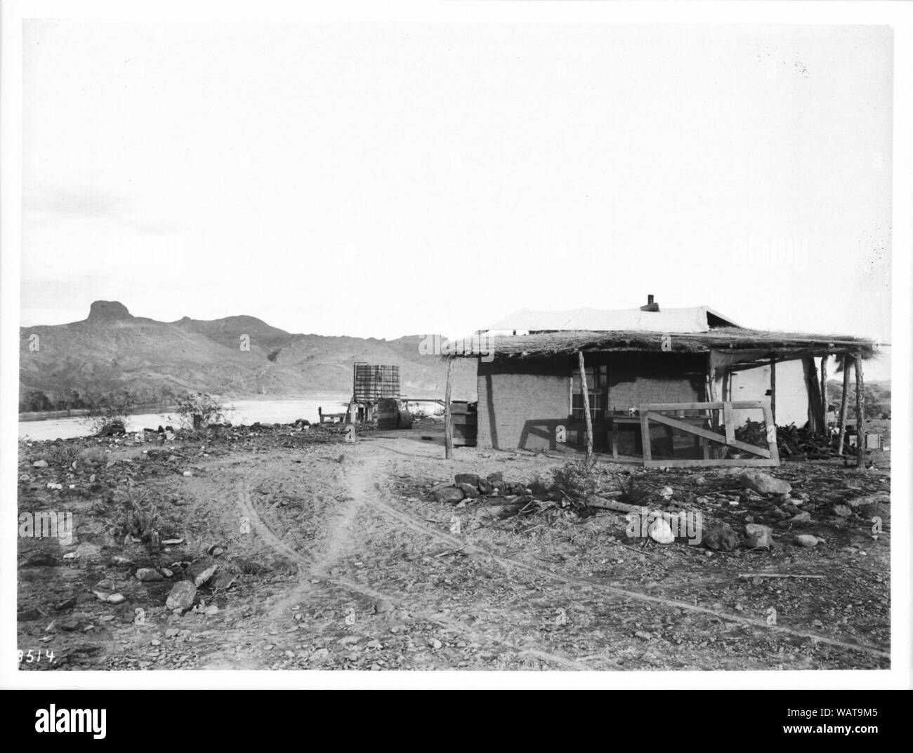Drennen's cabin, near his stamp mill and concentrator, on the Colorado River, 1900-1950 Stock Photo