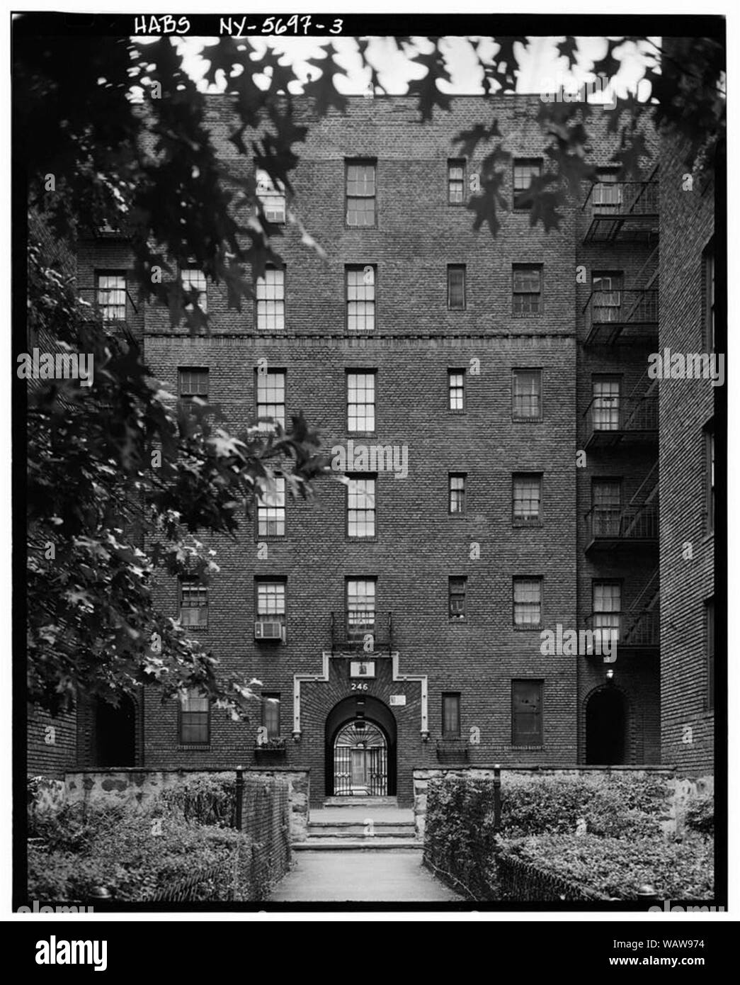 Dunbar Apartments view inside courtyard Stock Photo Alamy