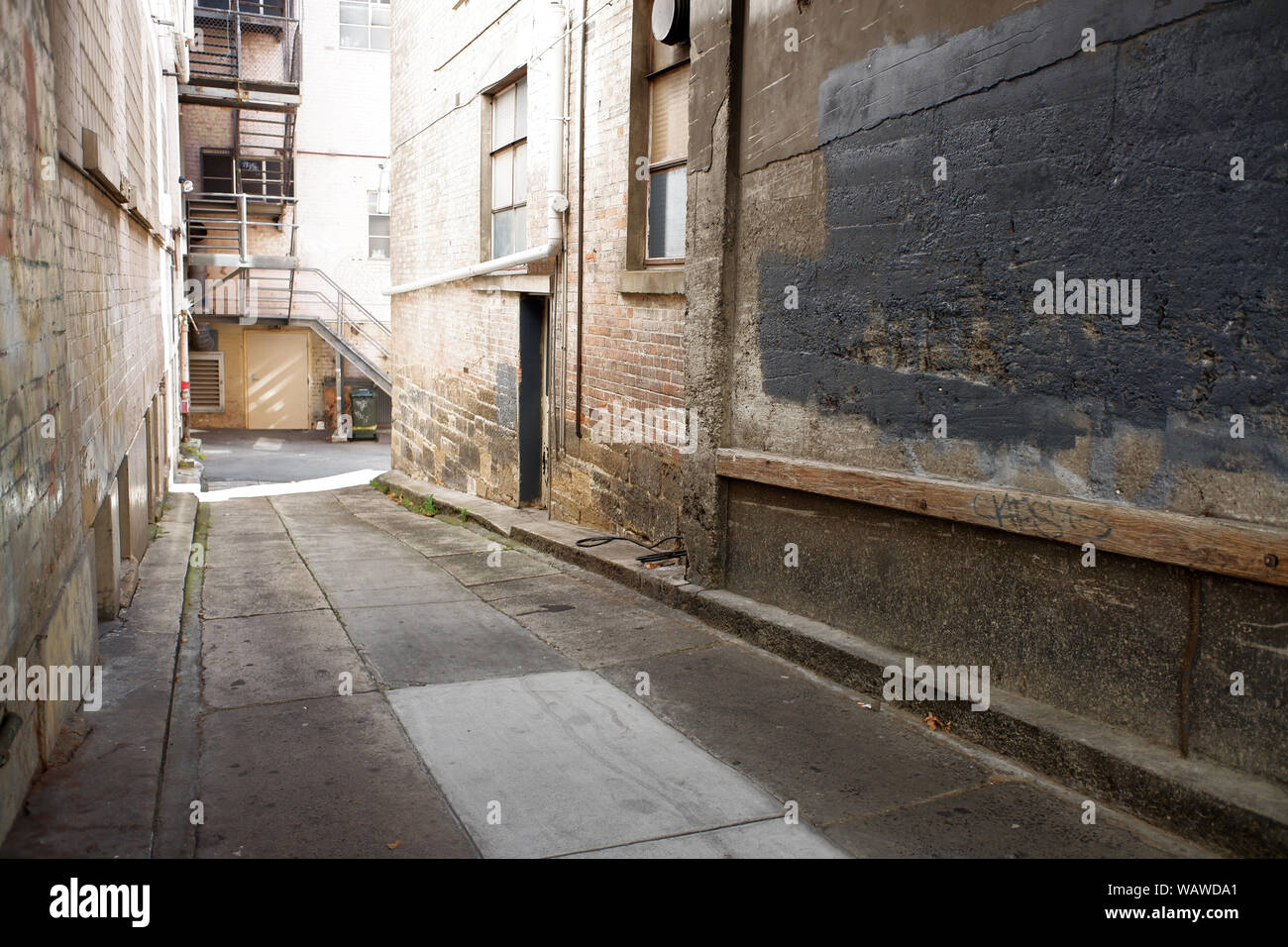 Alleyway Stock Photo Alamy Alleyway Stock Photo Alamy