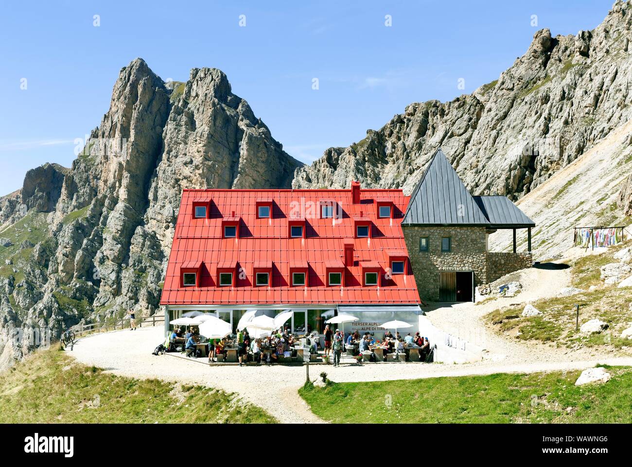 Tierser-Alpl-Hutte mountain hut below the Rosszahne, Schlern-Rosengarten Nature Park, Dolomites, South Tyrol, Italy Stock Photo
