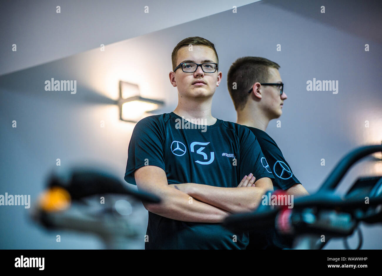 Sk gaming hi-res stock photography and images - Page 2 - Alamy