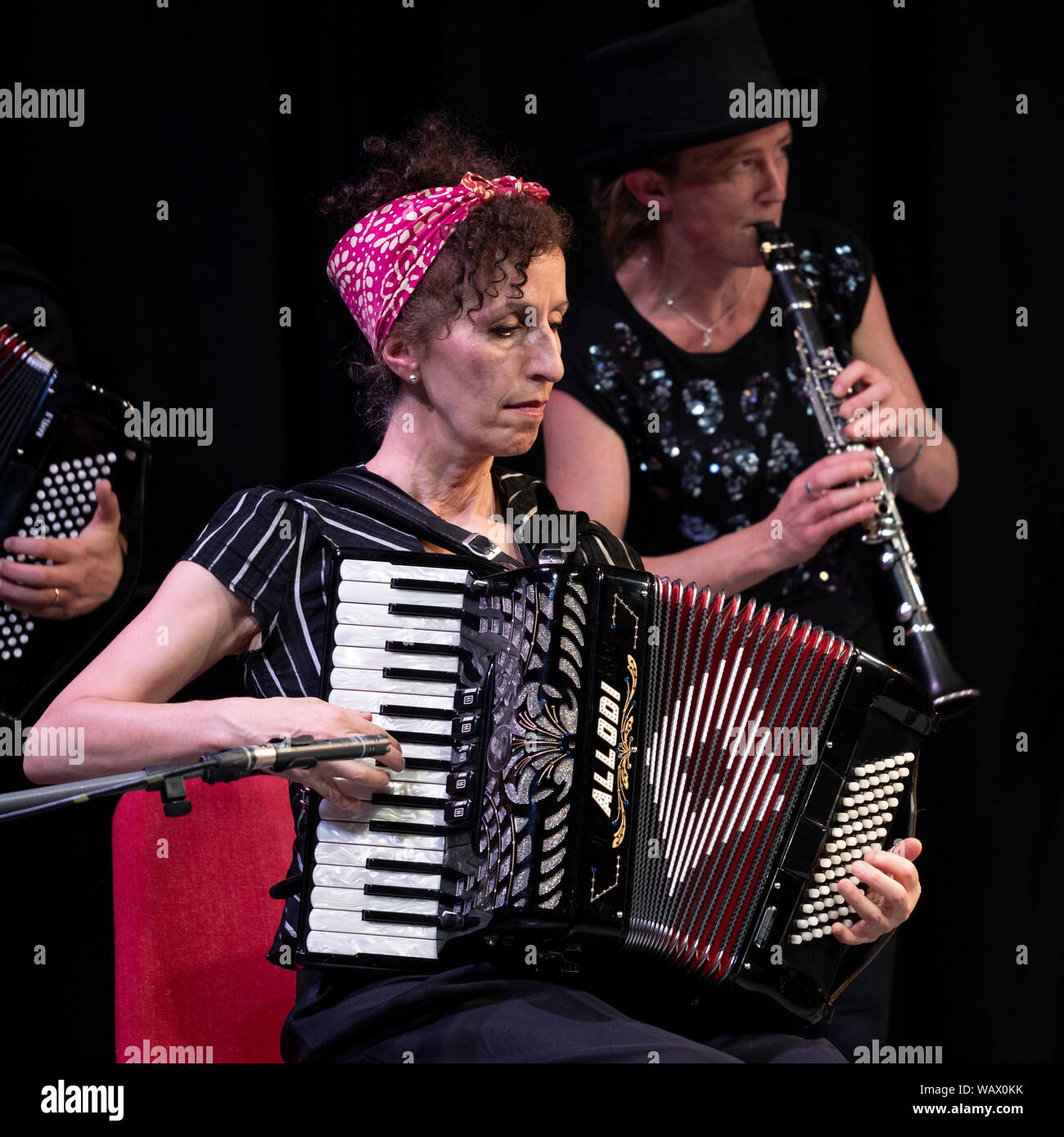 Carol isaacs hires stock photography and images Alamy