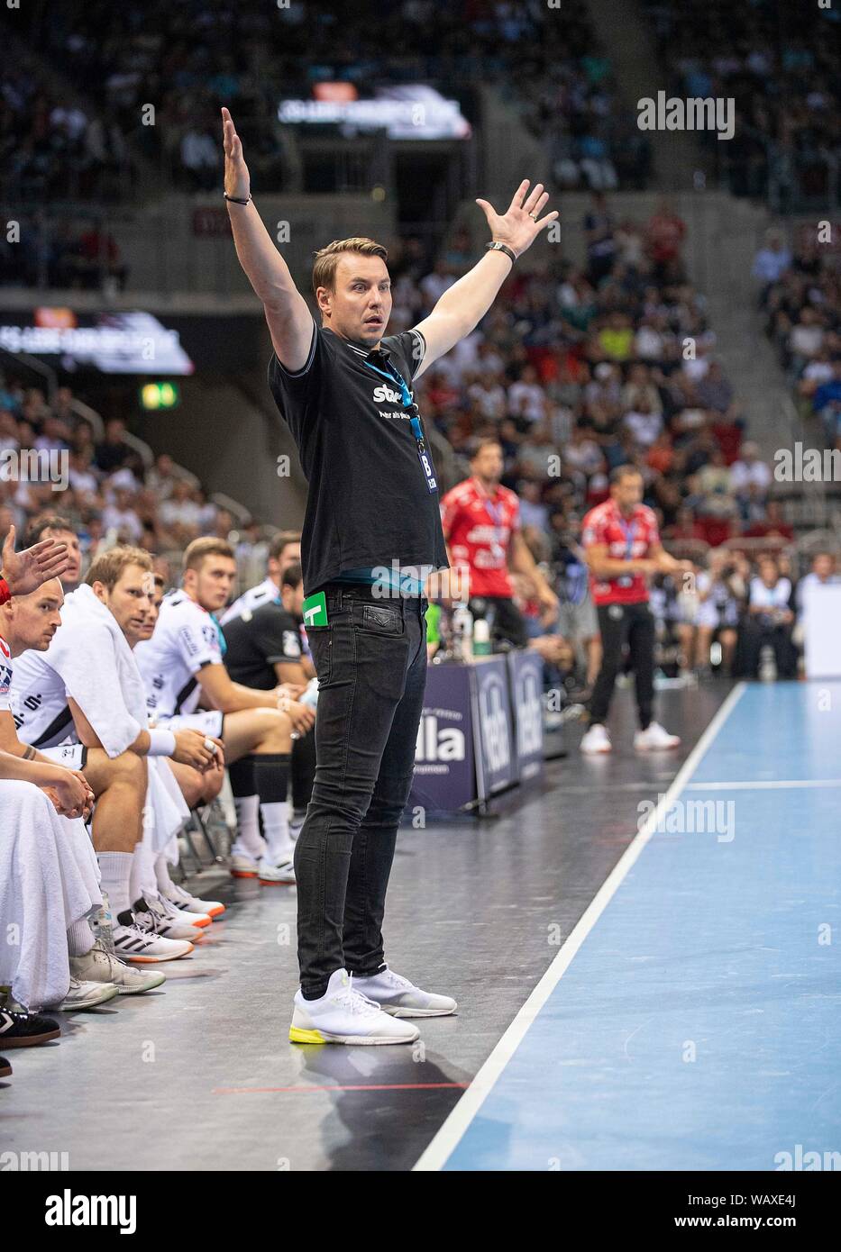 coach Filip JICHA (KI) gesture, gesture, Handball Super Cup 2019, SG  Flensburg-Handewitt (FL) - THW Kiel (KI) 32:31 (in seven-meter throw), on  21.08.2019 in Duesseldorf/Germany. ¬ | usage worldwide Stock Photo - Alamy