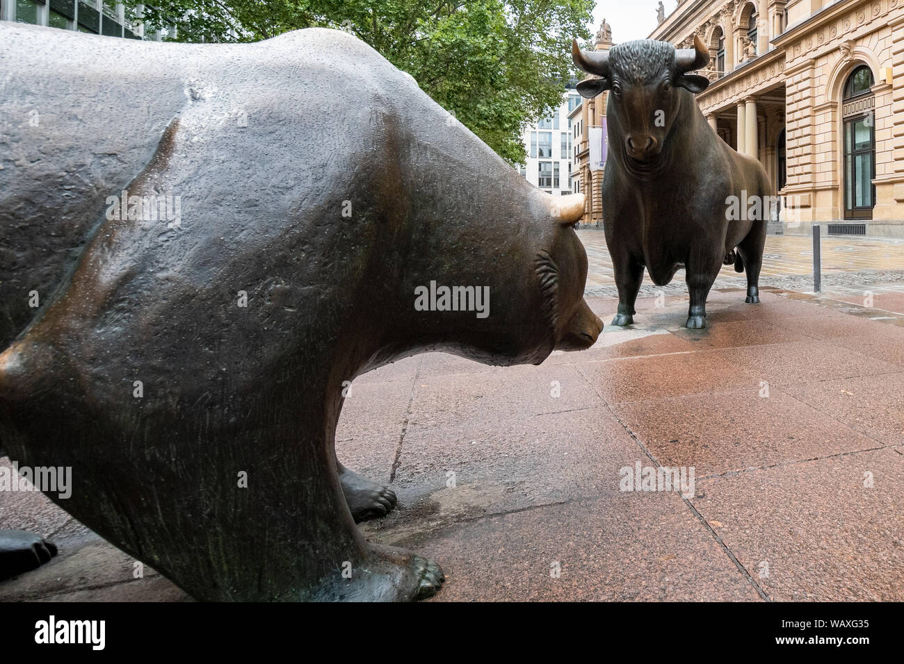 Stock Market bear and bull statues outside Frankfurt Stock Exchange, Germany Stock Photo