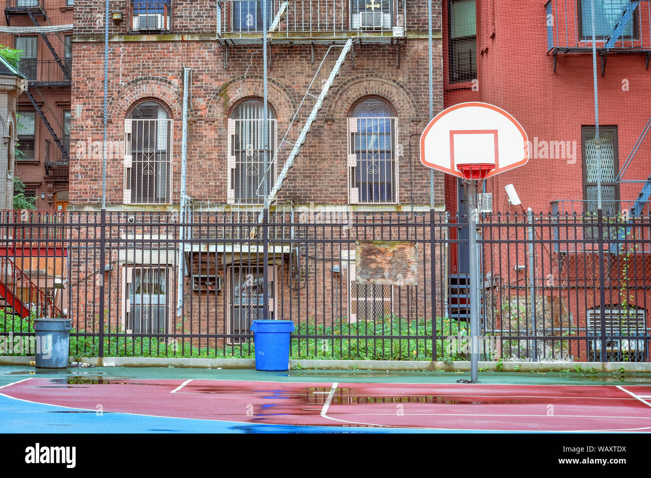 15,500+ Empty Basketball Court Stock Photos, Pictures & Royalty