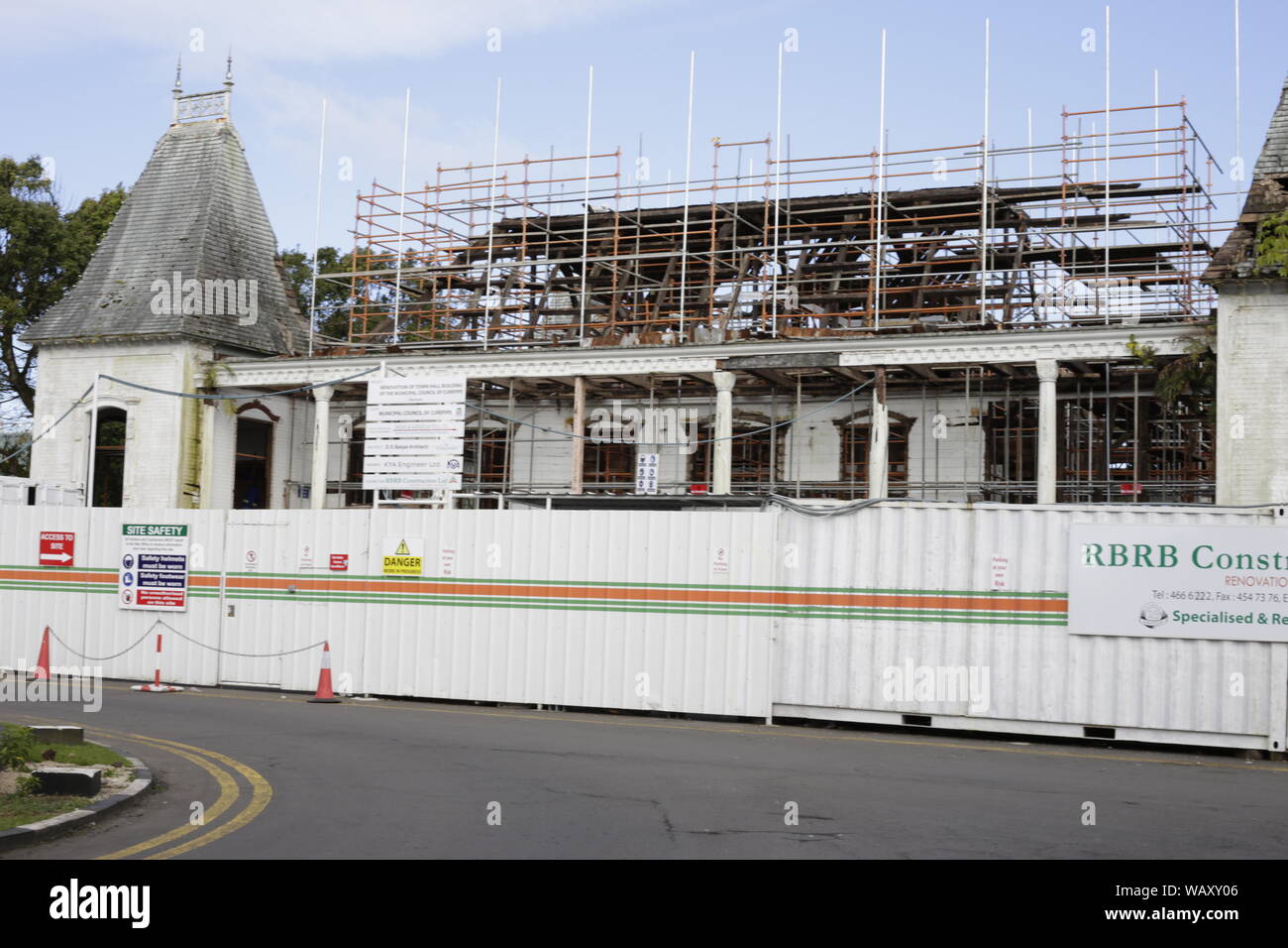 Curepipe (Mauritian Creole pronunciation [kiːəpip]) also known as La