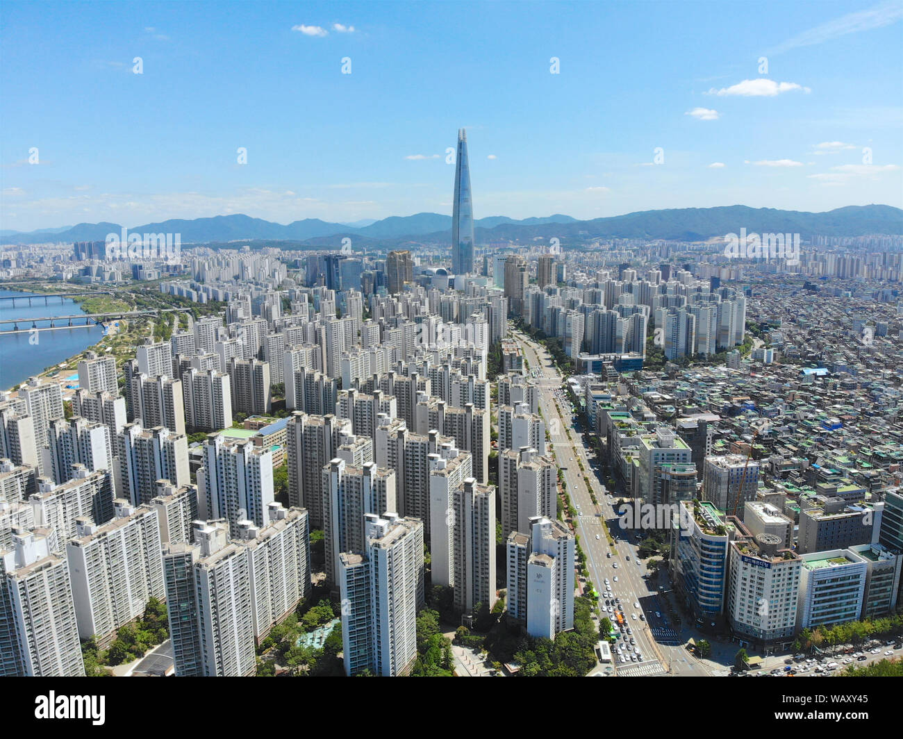 Seoul south korea aerial view hires stock photography and images Alamy
