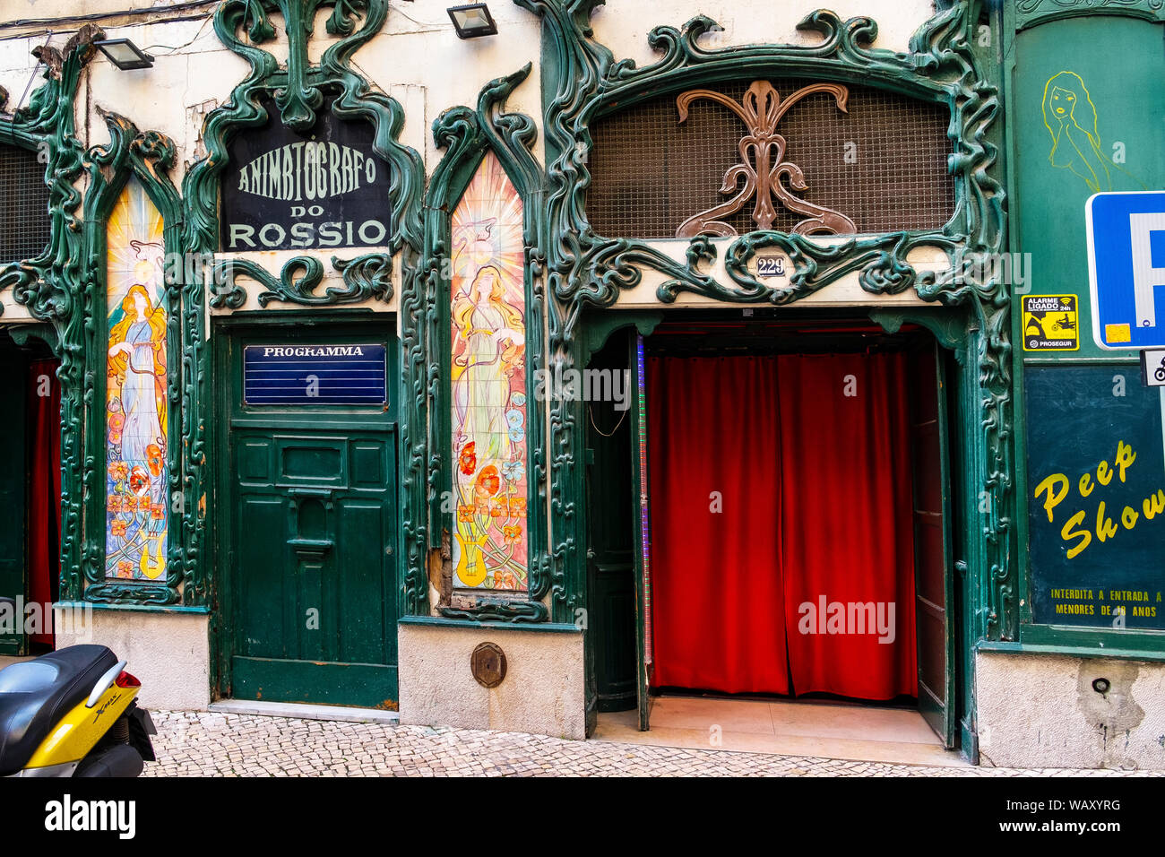peep show arcade Stock Photo