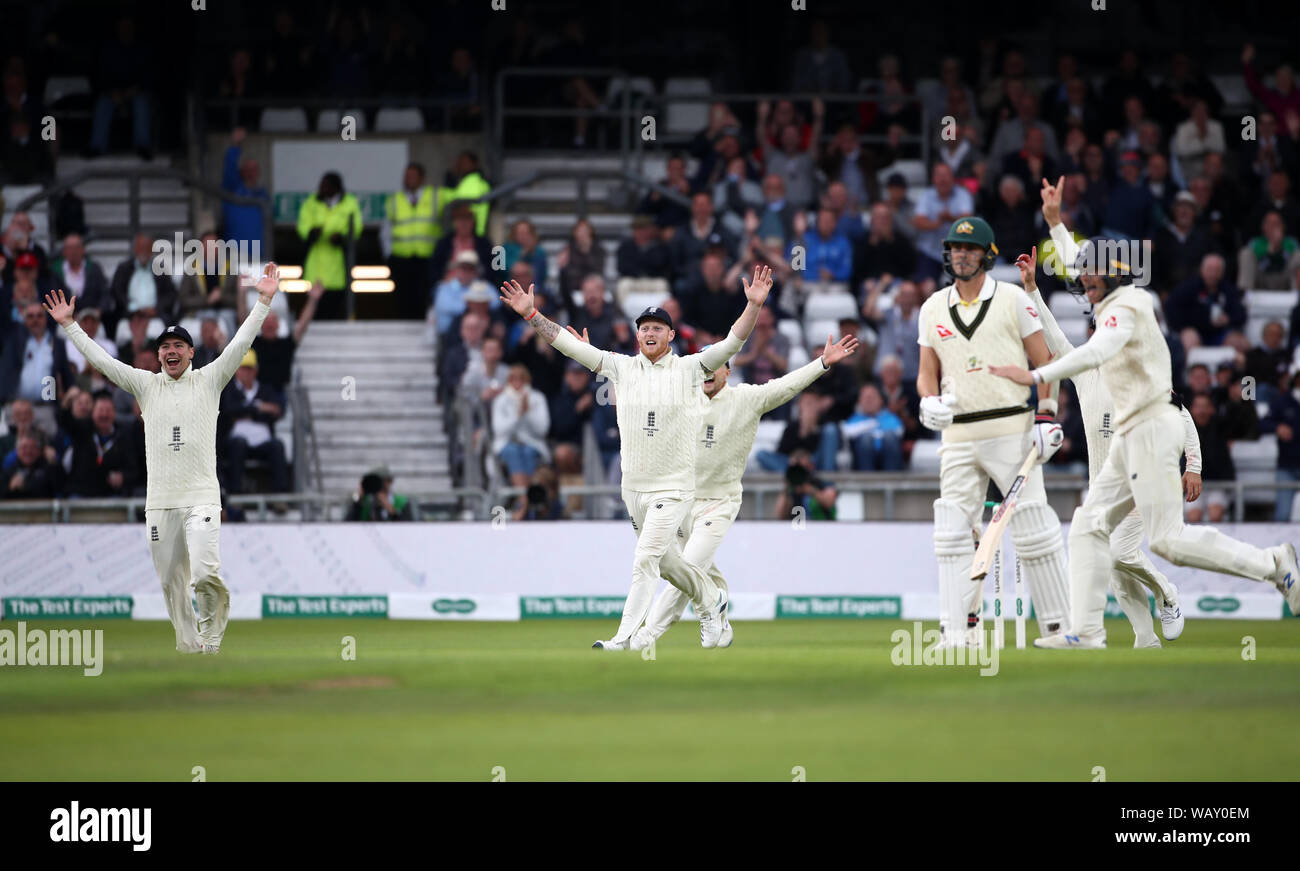 England fielders celebrate the wicket of Australia's Pat Cummins during day one of the third Ashes Test match at Headingley, Leeds. Stock Photo