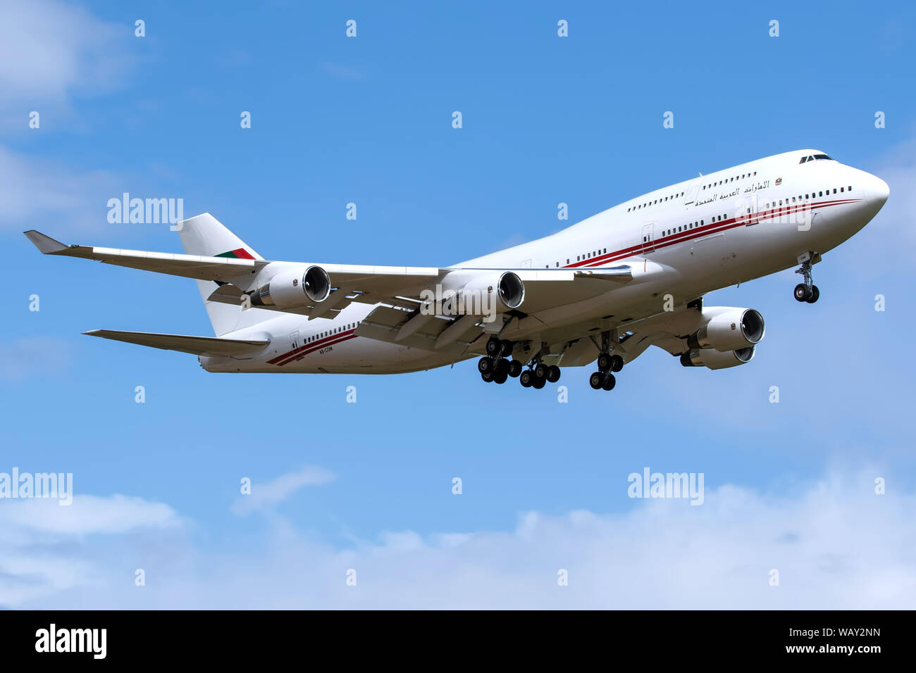 Boeing 747 wing hi-res stock photography and images - Alamy