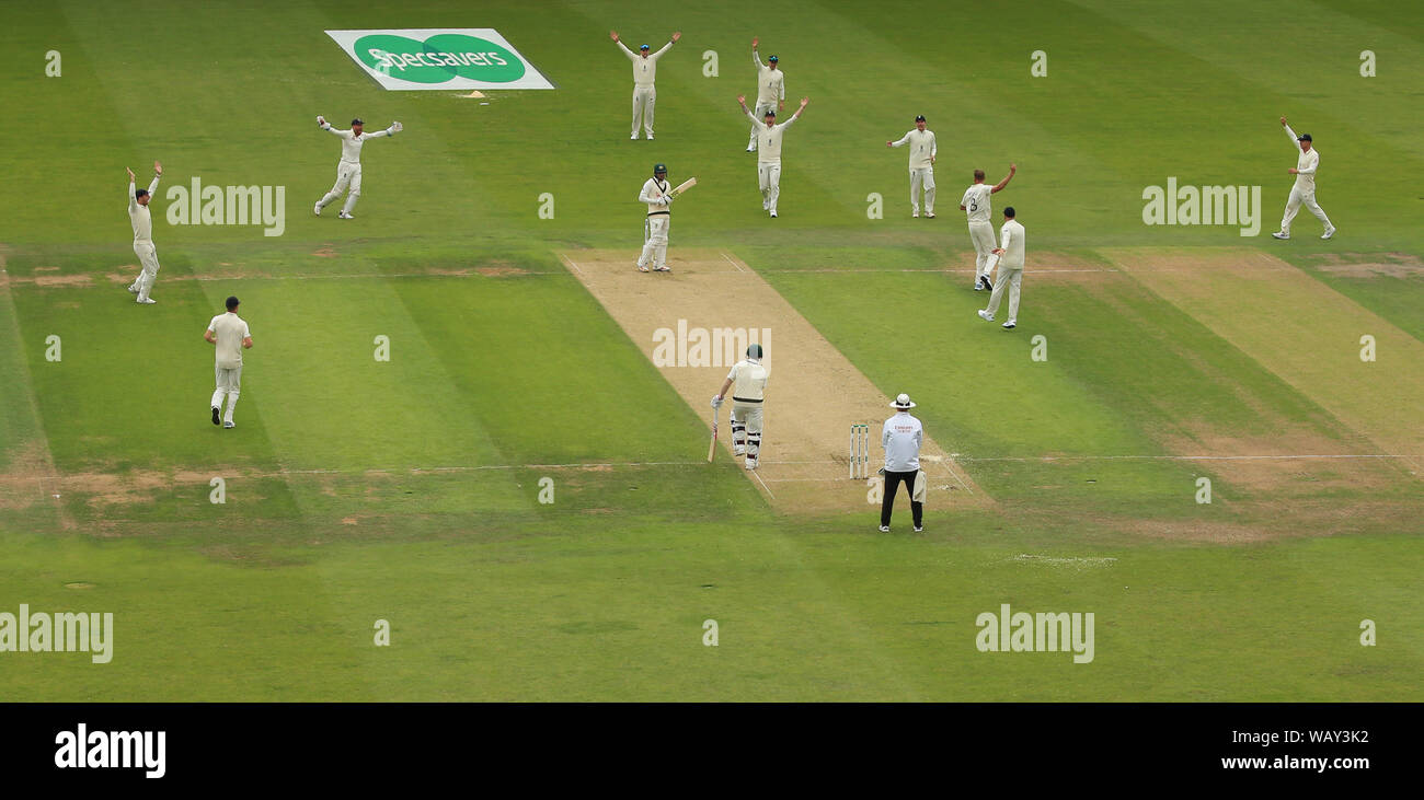 Leeds, UK. 22nd Aug, 2019. Stuart Broad of England celebrates taking the wicket of Usman Khawaja of Australia during day one of the 3rd Specsavers Ashes Test Match, at Headingley Cricket Ground, Leeds, England. Credit: ESPA/Alamy Live News Stock Photo