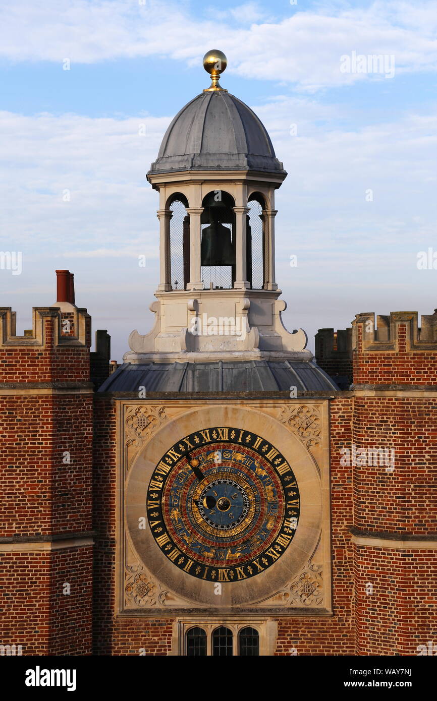 Anne Boleyn Tower and Astronomical Clock, Rooftop Tour, Hampton Court