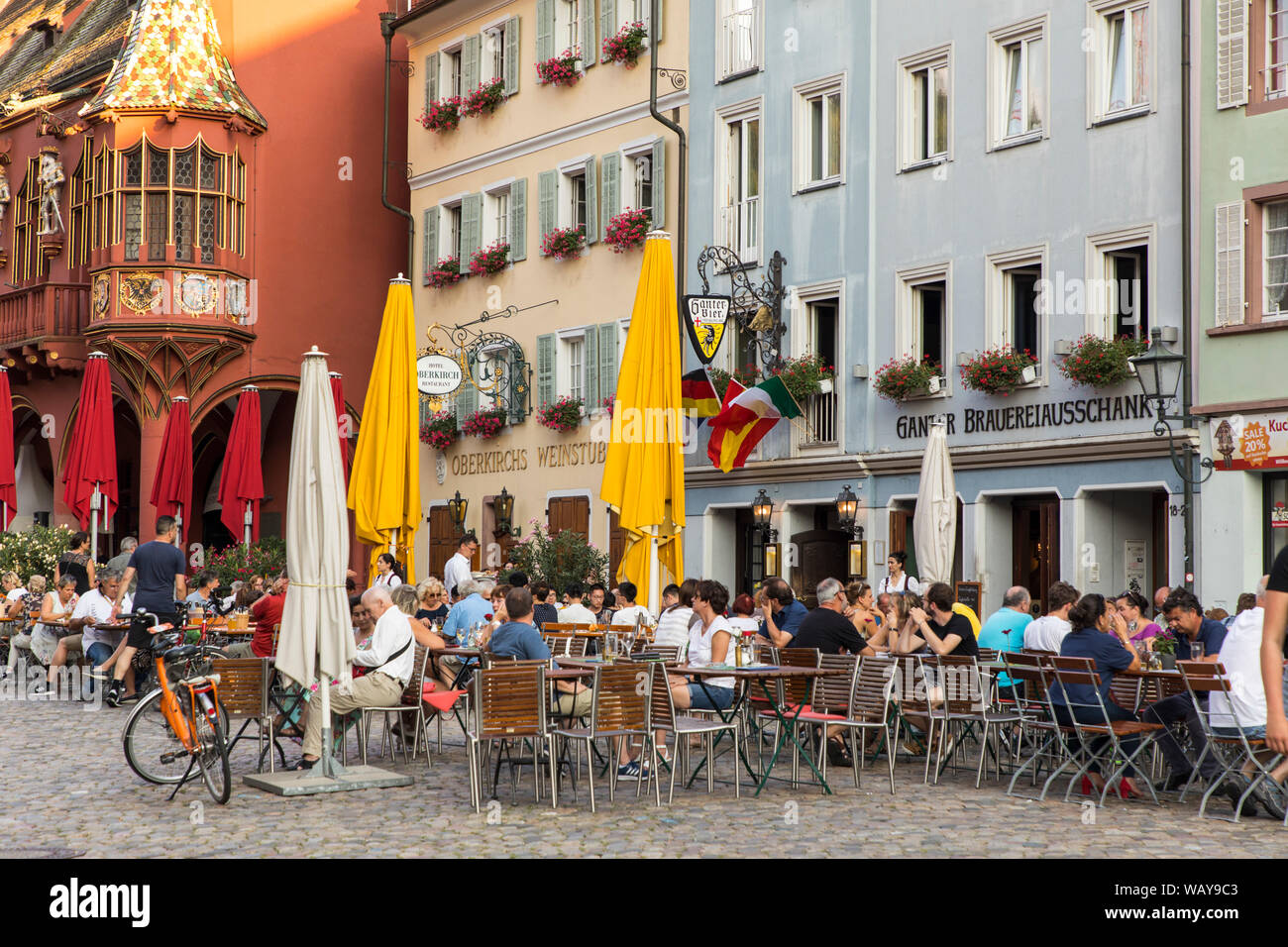 Freiburg im Breisgau, old town, gastronomy at the Platz am Freiburger Münster, Stock Photo