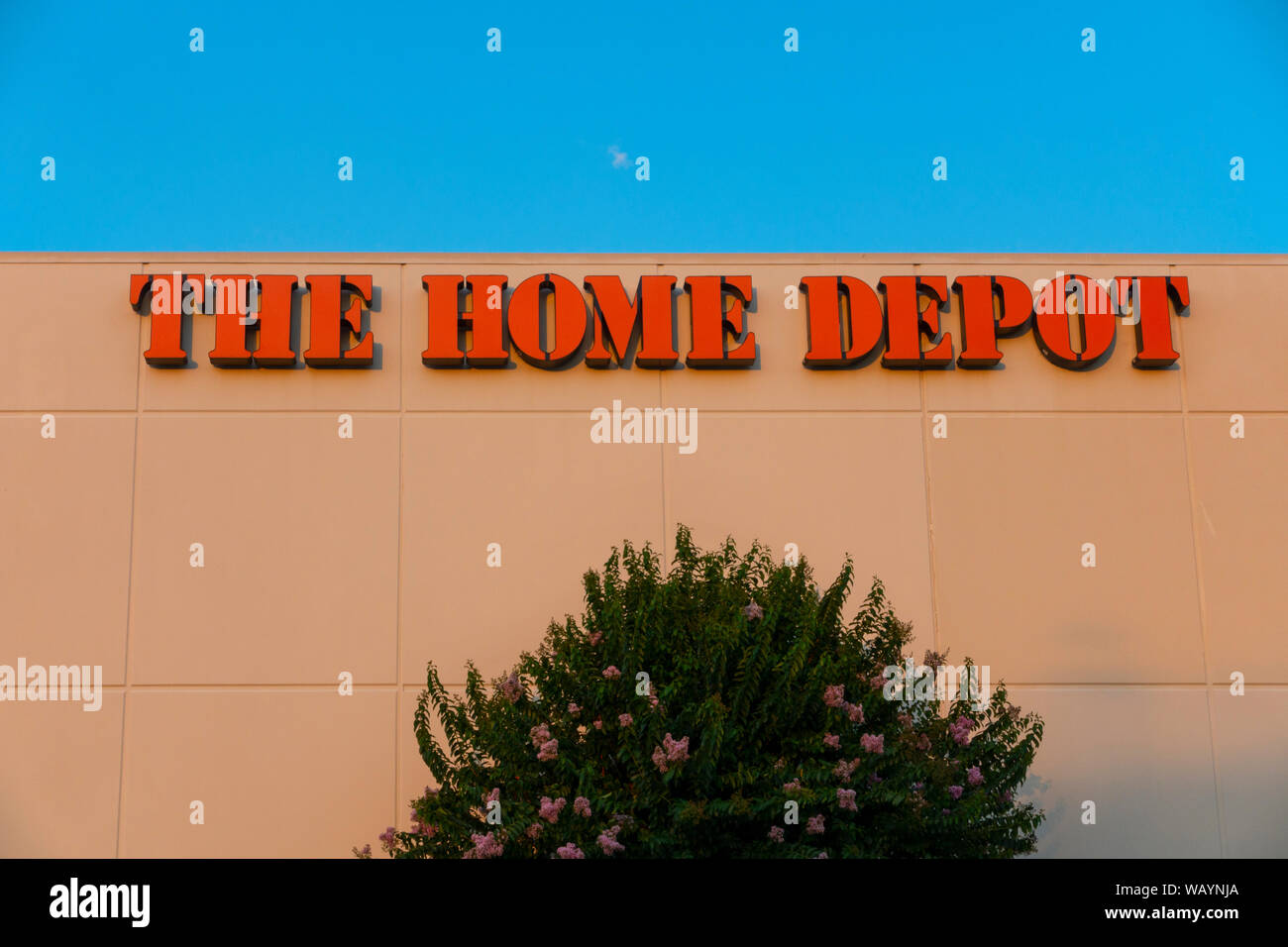Exterior of The Home Depot in Bethesda Maryland MD hardware store warehouse shopping center Stock Photo