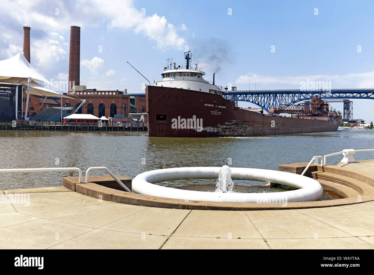 Herbert jackson freighter cuyahoga river 2019 hires stock photography