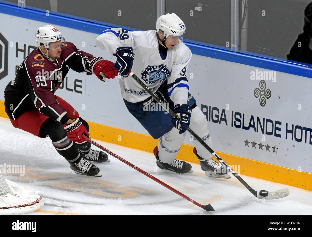 Alaina Douson anal porno aktrisa