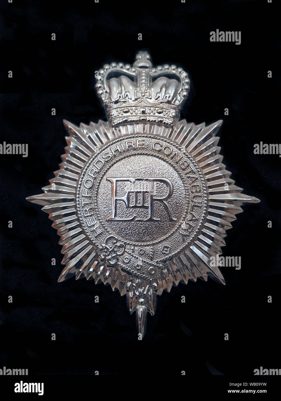 Hertfordshire Constabulary Police helmet badge Stock Photo