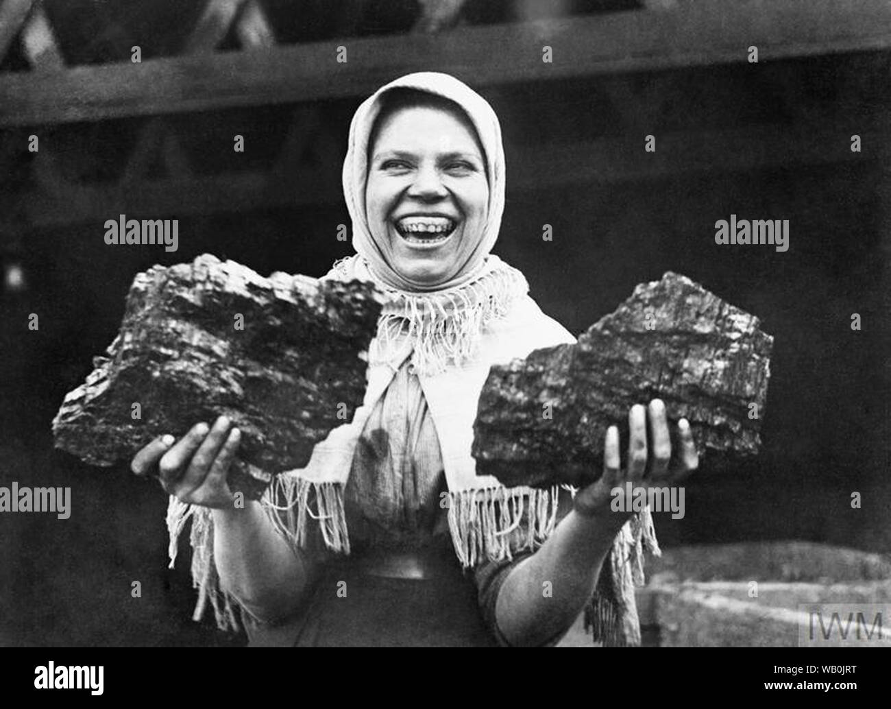 Wartime Relief Work Hi-res Stock Photography And Images - Alamy