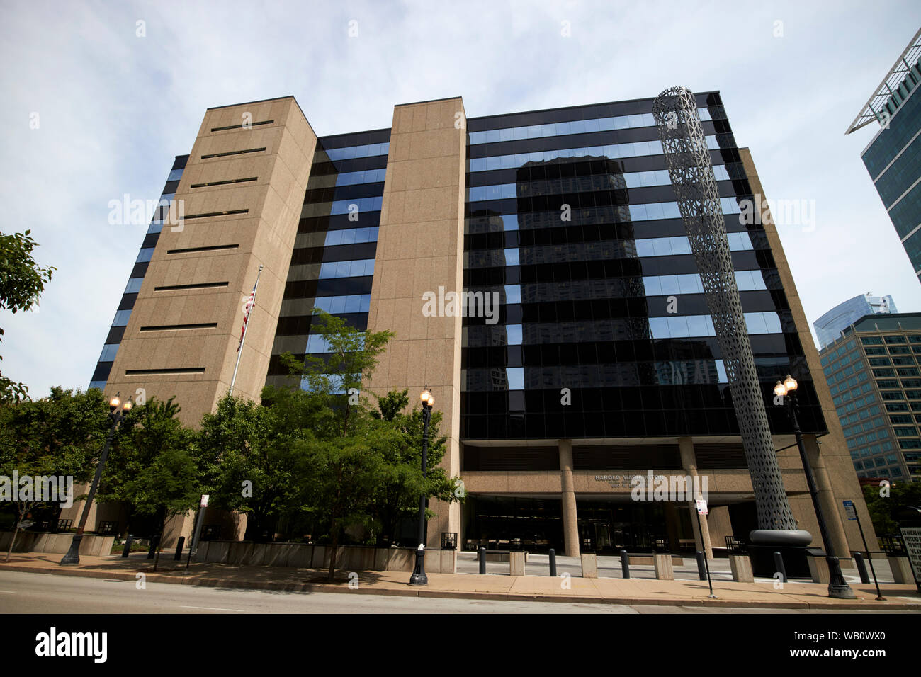 Harold Washington Social Security Center and batcolumn sculpture chicago illinois united states of america Stock Photo