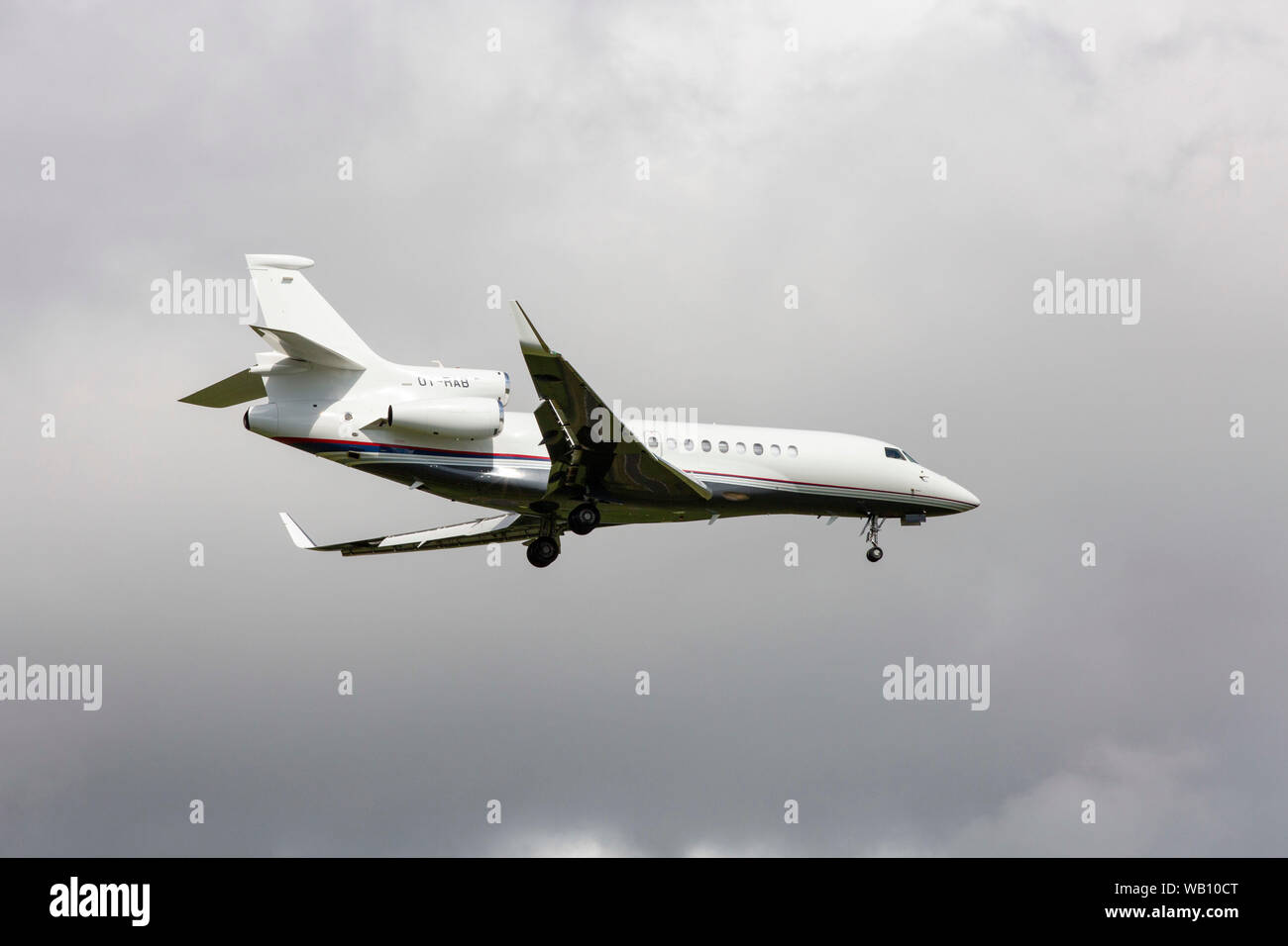 Air Alsie, Typ: Dassault Falcon 7X, Reg: OY-RAB beim Anflug zum Flughafen Zürich (ZRH). 15.08.2019 Stock Photo