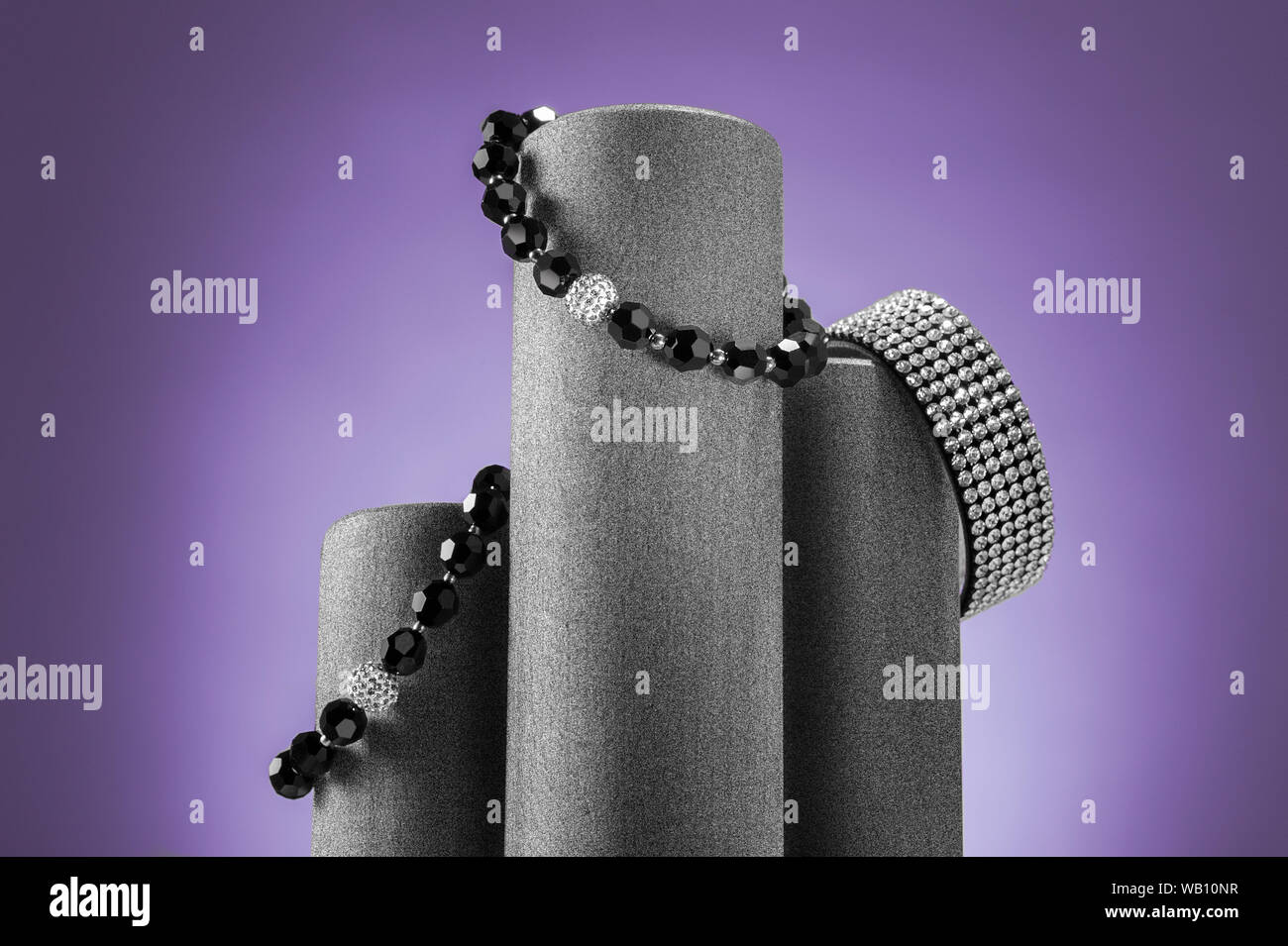 Black woman and bracelets hi-res stock photography and images - Alamy